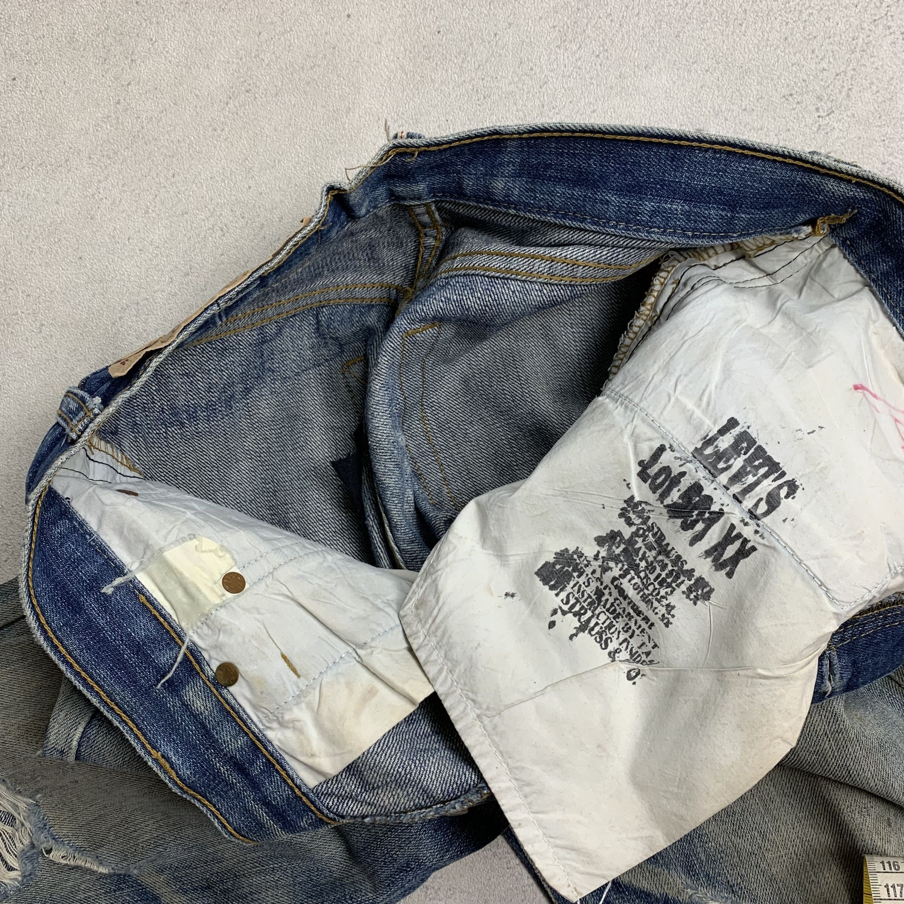 Levi's Vintage Levi's 501 Big E Selvedge Distressed Jeans Size US 27 - 11 Thumbnail