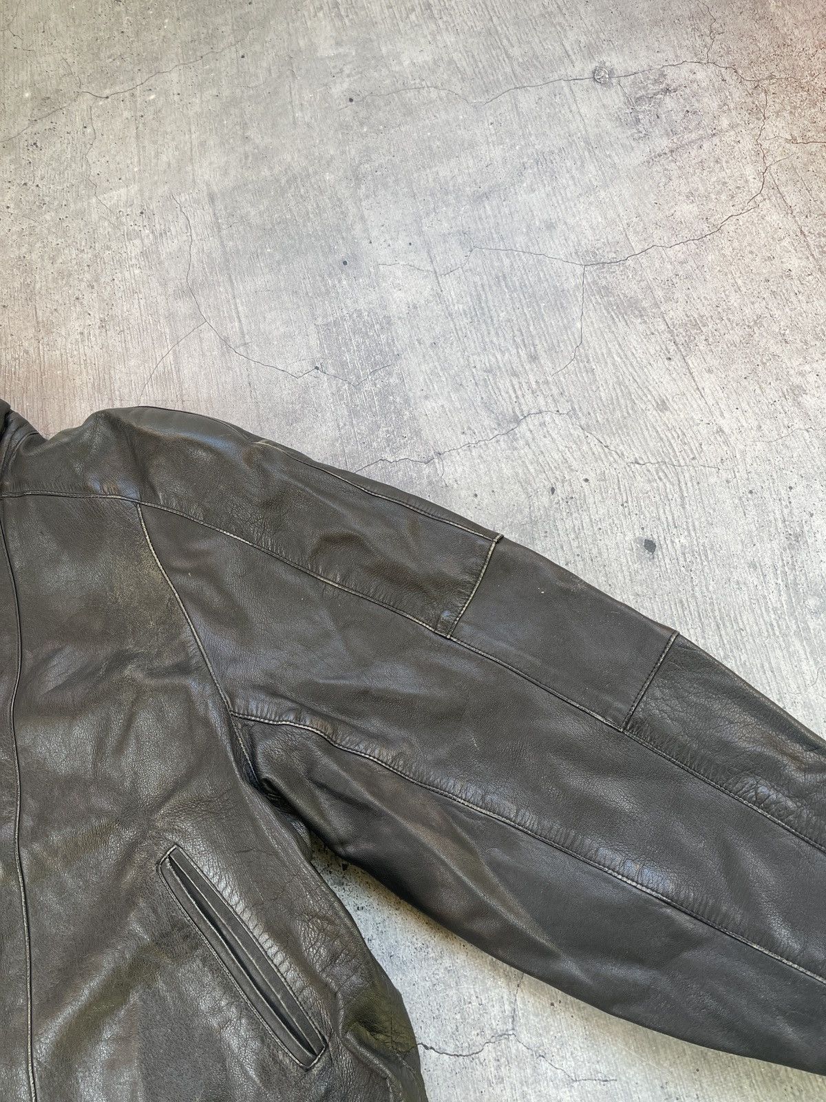 Vintage Vintage Y2K Black Genuine Leather Bomber Jacket Size US L / EU 52-54 / 3 - 5 Thumbnail