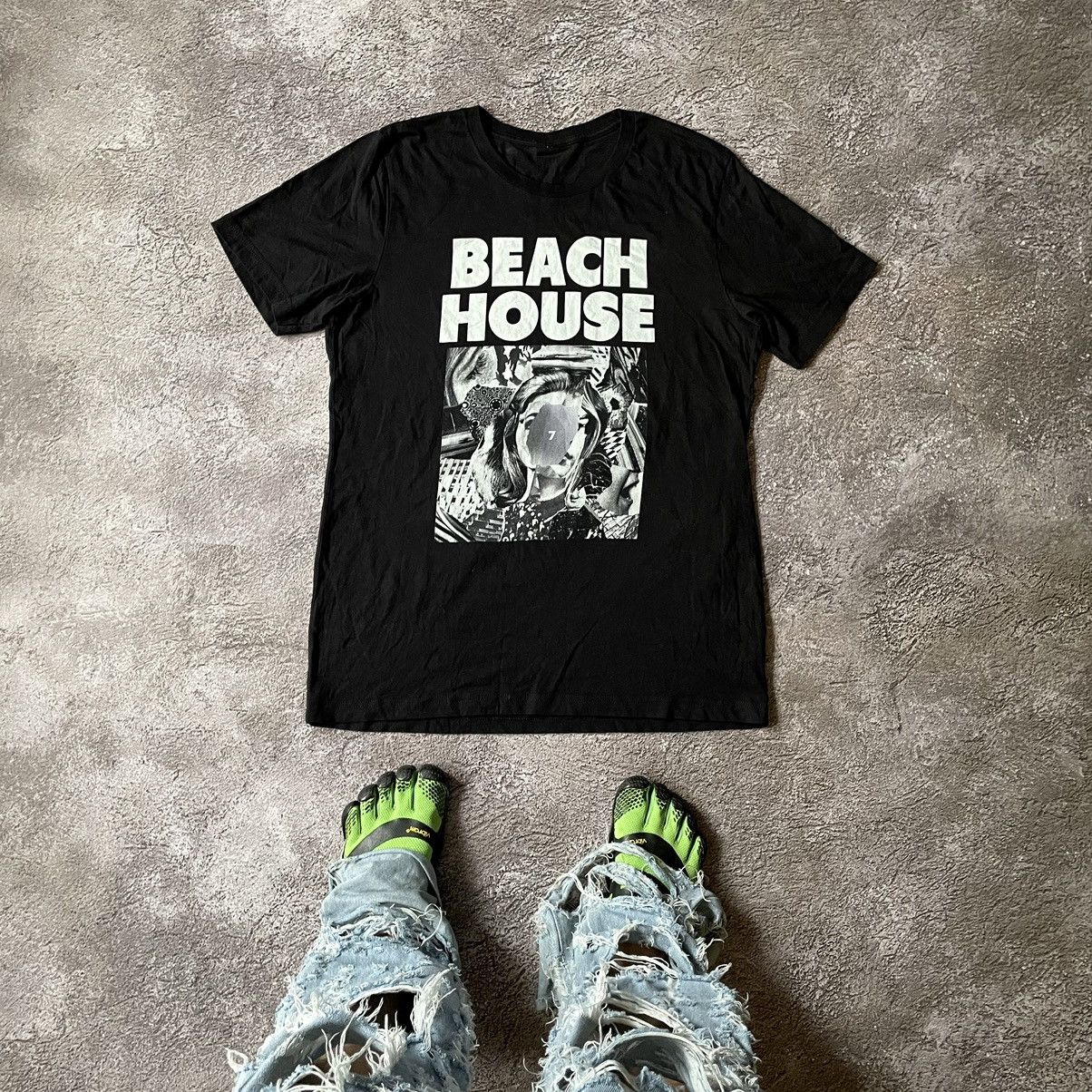 Vintage Vintage Y2K Beach House Abstract Graphic Tee Black Archive M Size US M / EU 48-50 / 2 - 1 Thumbnail