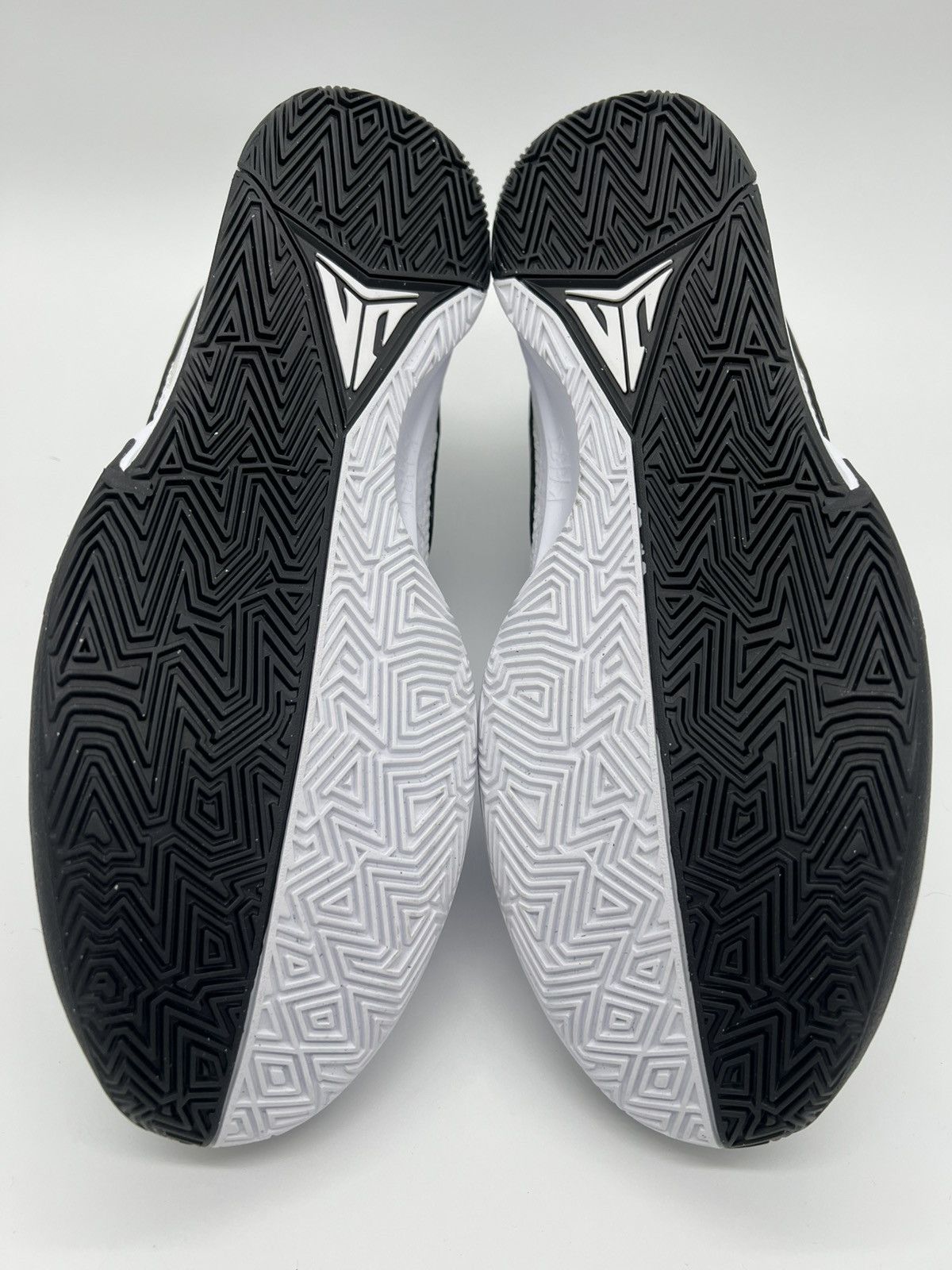 Nike Nike Ja 1 TB white and black Size US 15 / EU 48 - 6 Thumbnail