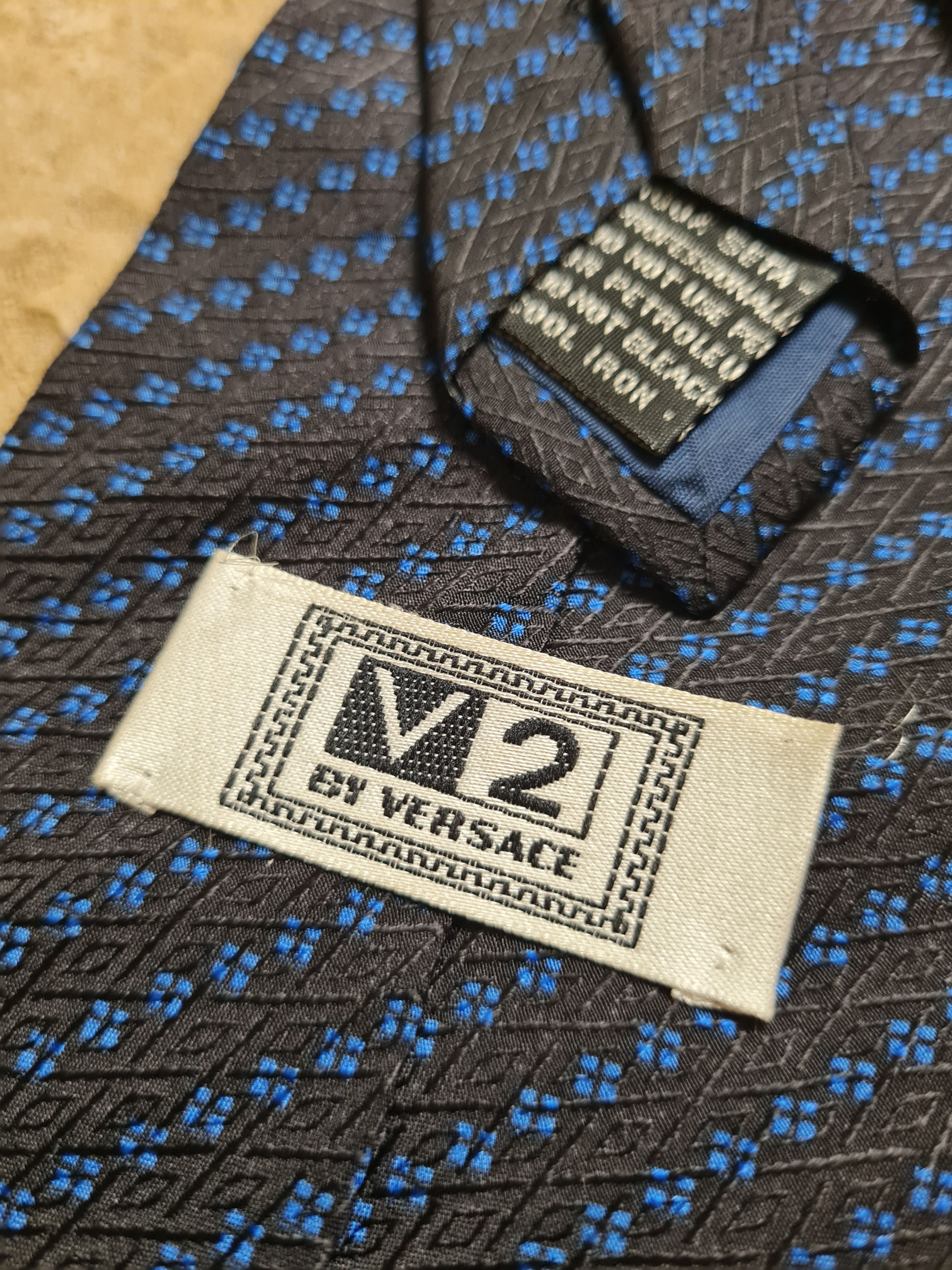Versace Mens Black Gold Vintage V2 Versace Baroque Print Silk Tie Size ONE SIZE - 6 Thumbnail