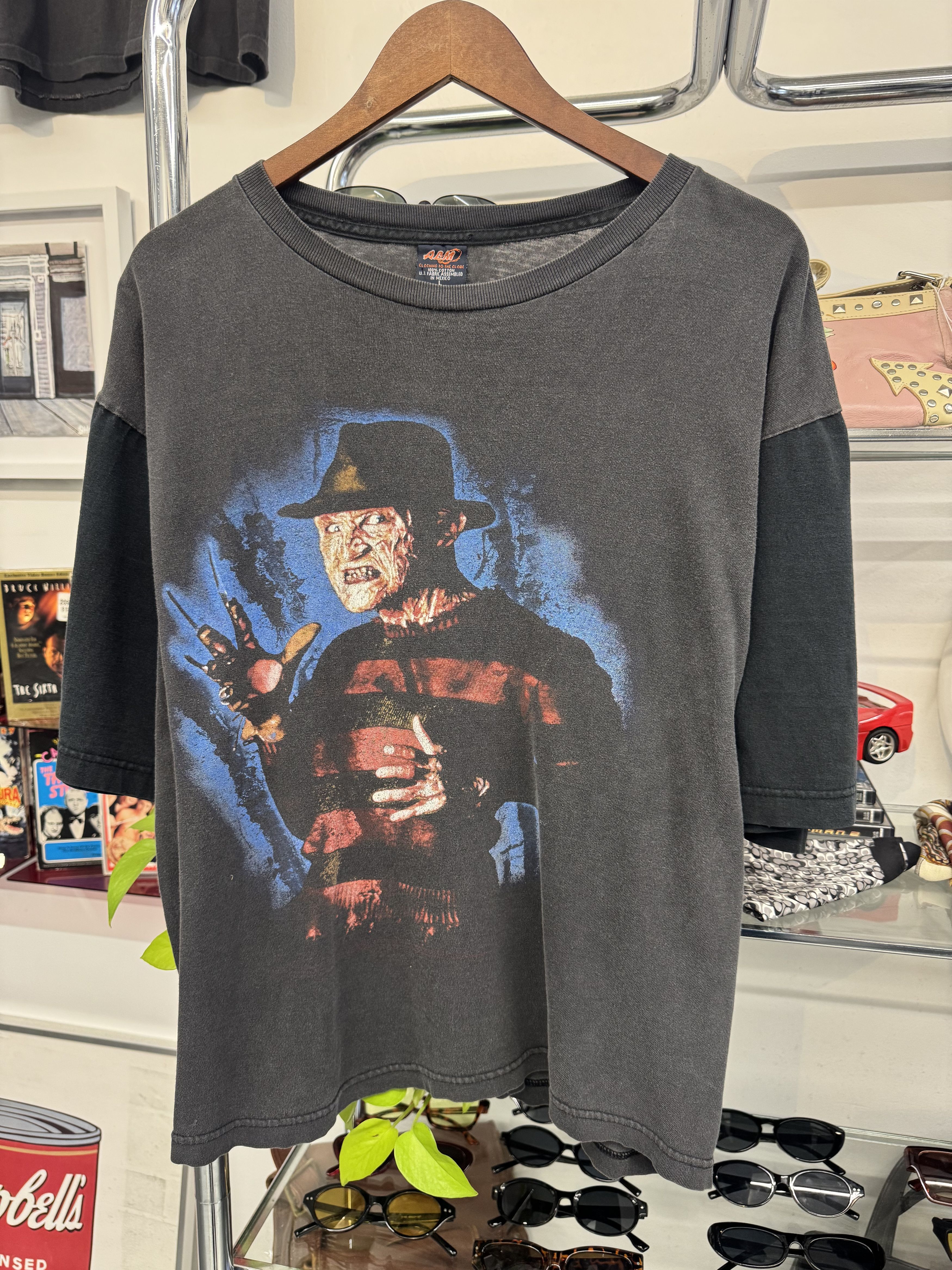 Other Vintage Freddy Krueger Tshirt Size US L / EU 52-54 / 3 - 1 Thumbnail