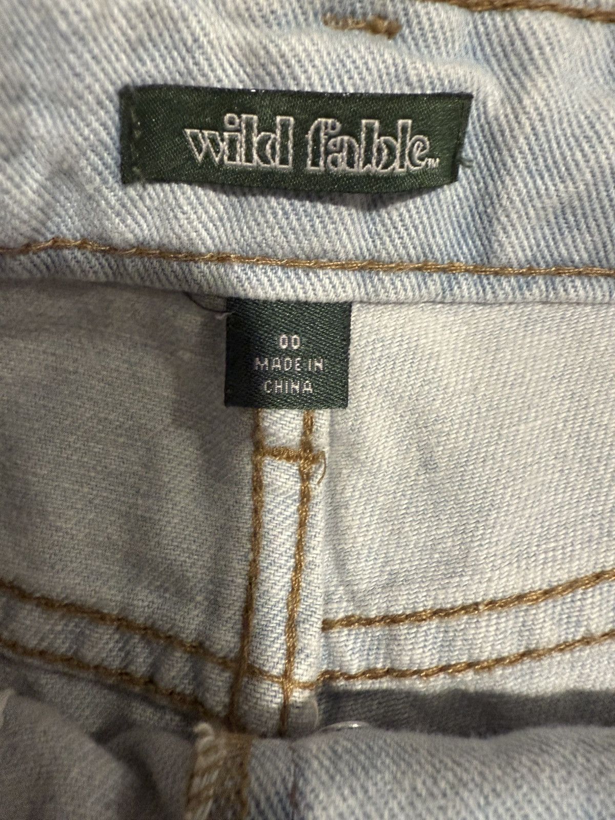Other Wild Fable Super High Rise Cutoff Shorts Light Wash Size 00 Size 24" / US 00 / IT 34 - 4 Thumbnail