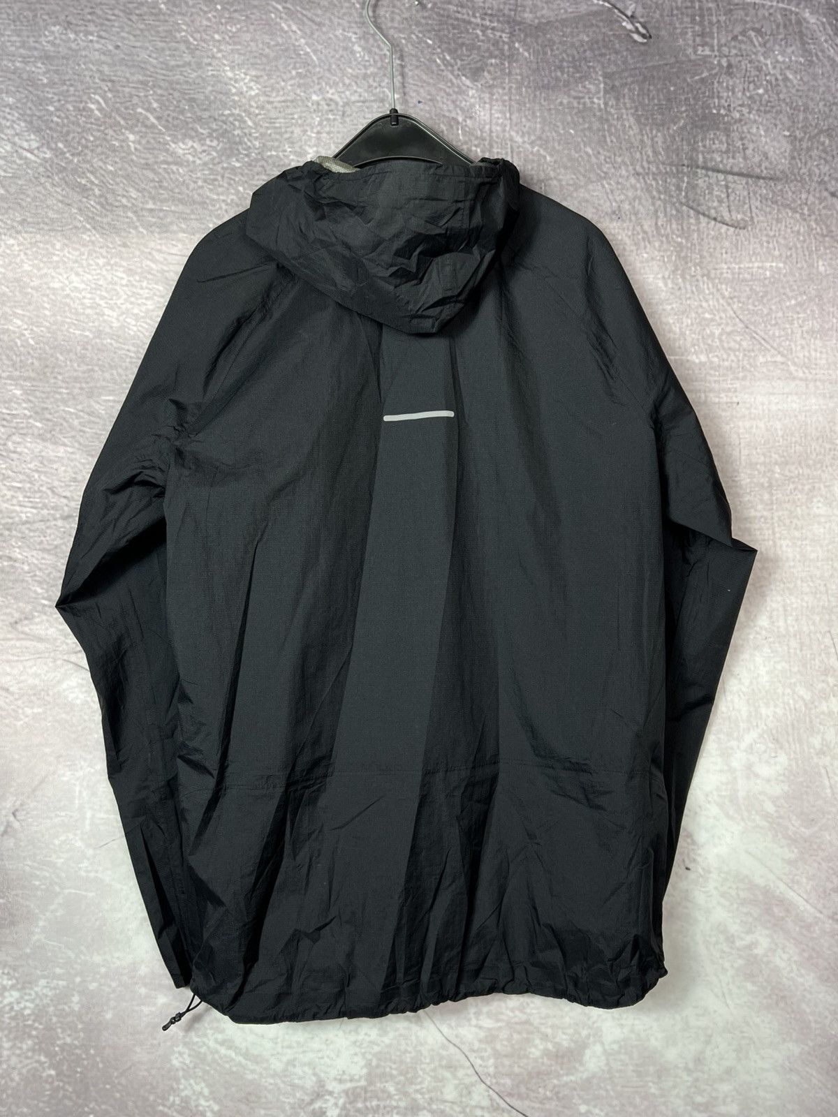 Asics Asics Black Tech Shell Running Jacket Gorpcore Style Size US M / EU 48-50 / 2 - 3 Thumbnail