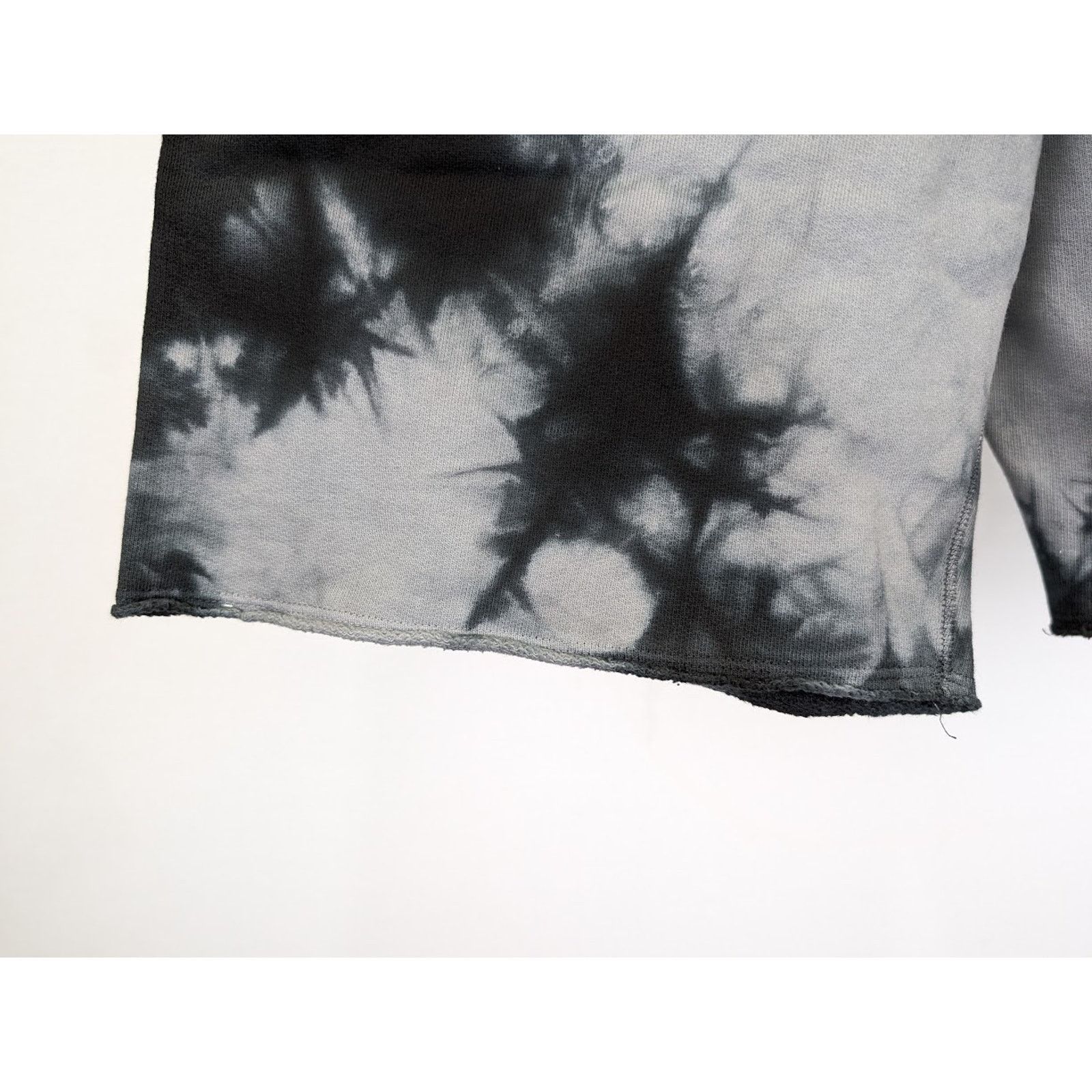 Off-White o1rshd1 Diag Tie Dye Sweatshorts in Warm Grey White M Size US 32 / EU 48 - 14 Thumbnail