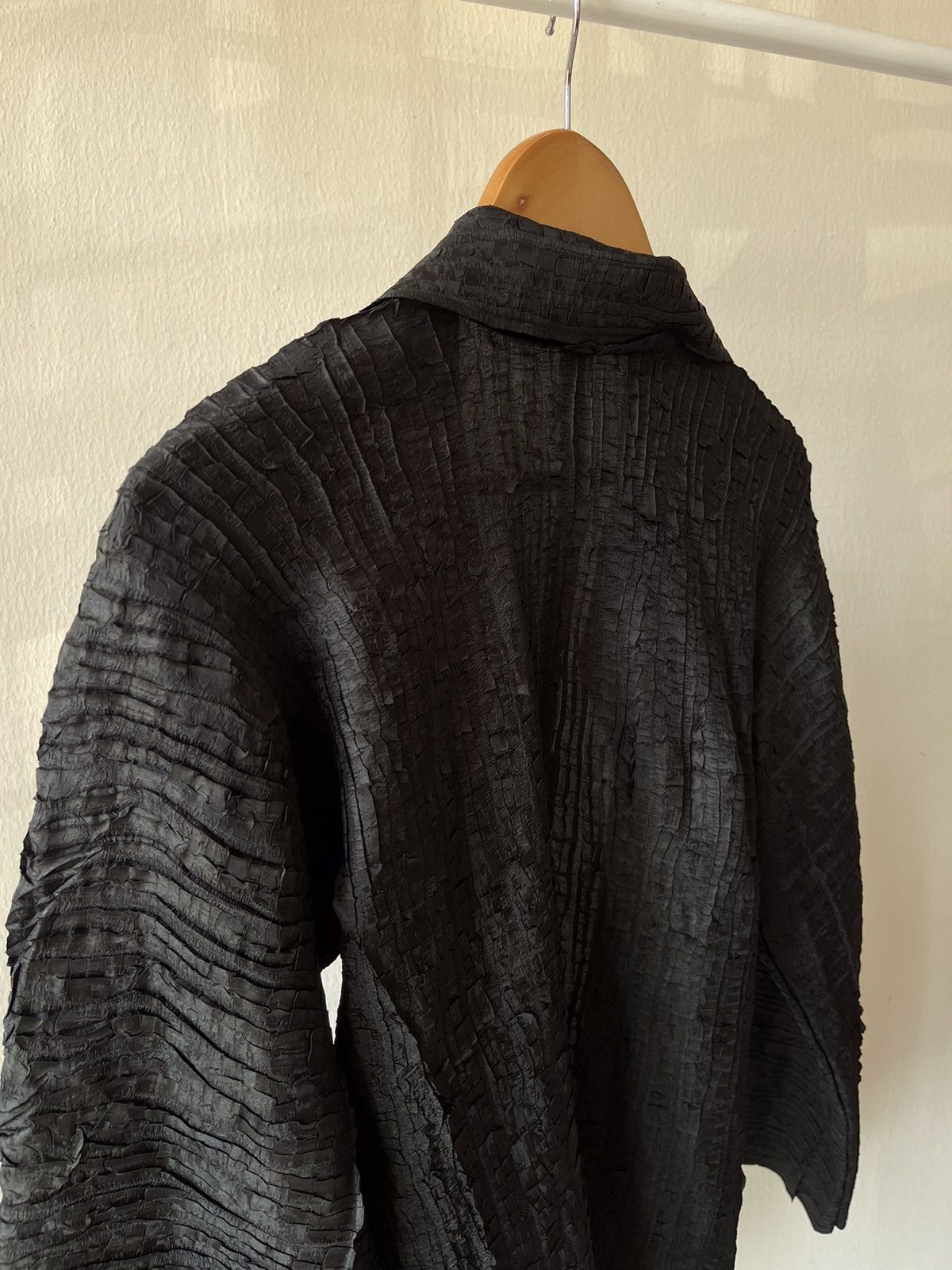 Issey Miyake × Pleats Please Issey Miyake Rare Issey Miyake Wood Skin Style Cardigan Size US M / EU 48-50 / 2 - 10 Thumbnail