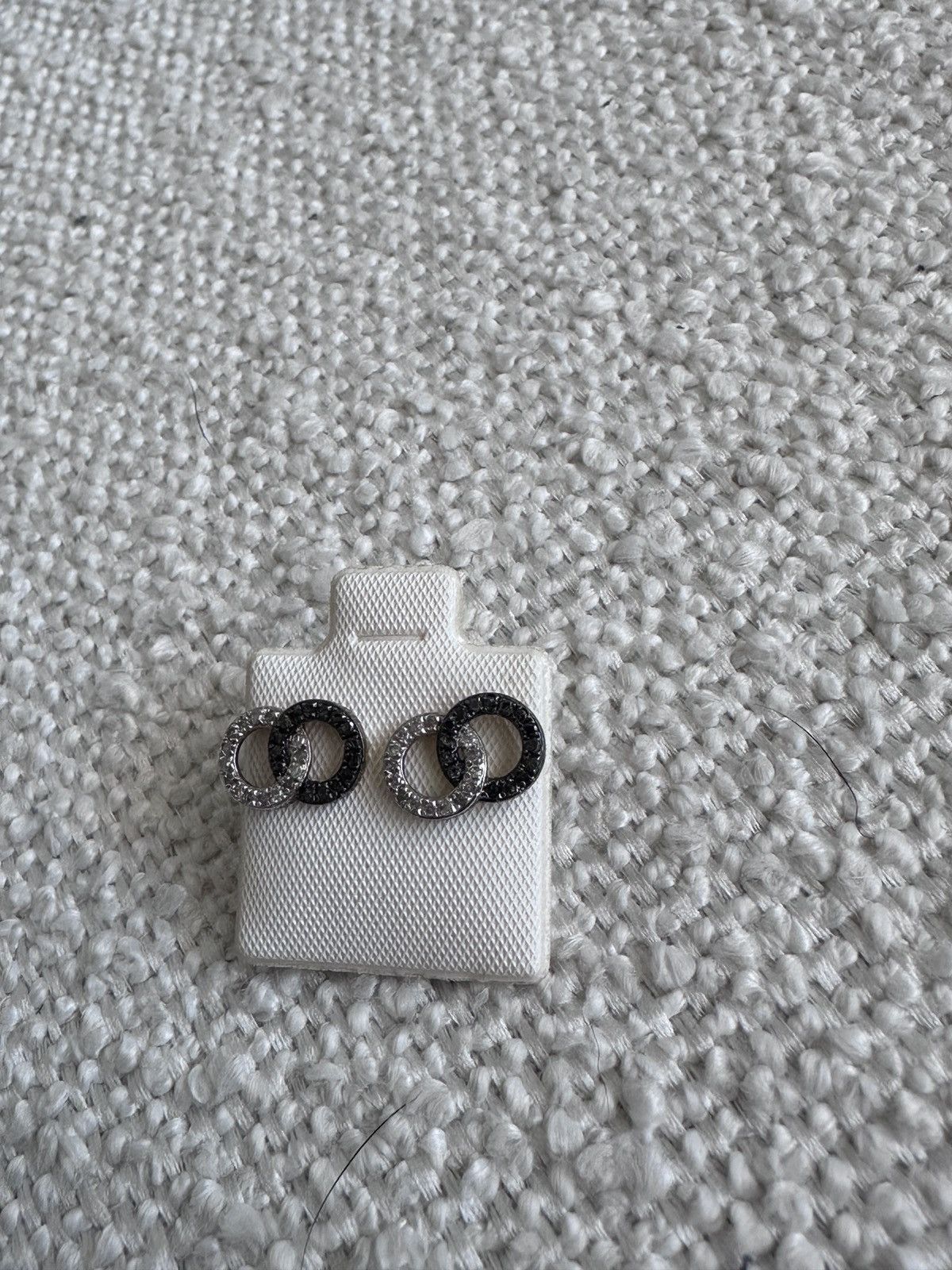 Vintage Extremely RARE, CUSTOM Black and White Diamond Earrings Size ONE SIZE - 2 Thumbnail