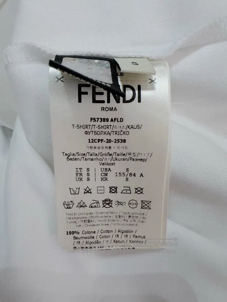 Fendi Fendi Embossed Logo Short Sleeve Size S / US 4 / IT 40 - 5 Thumbnail