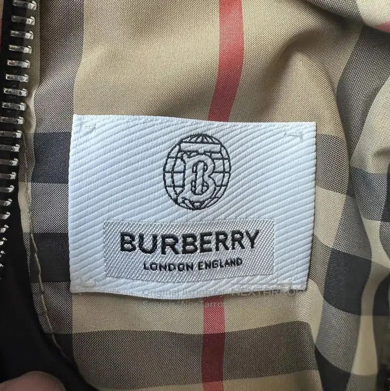 Burberry Burberry Men's Black Nylon Hooded Jacket. Size US XL / EU 56 / 4 - 4 Thumbnail