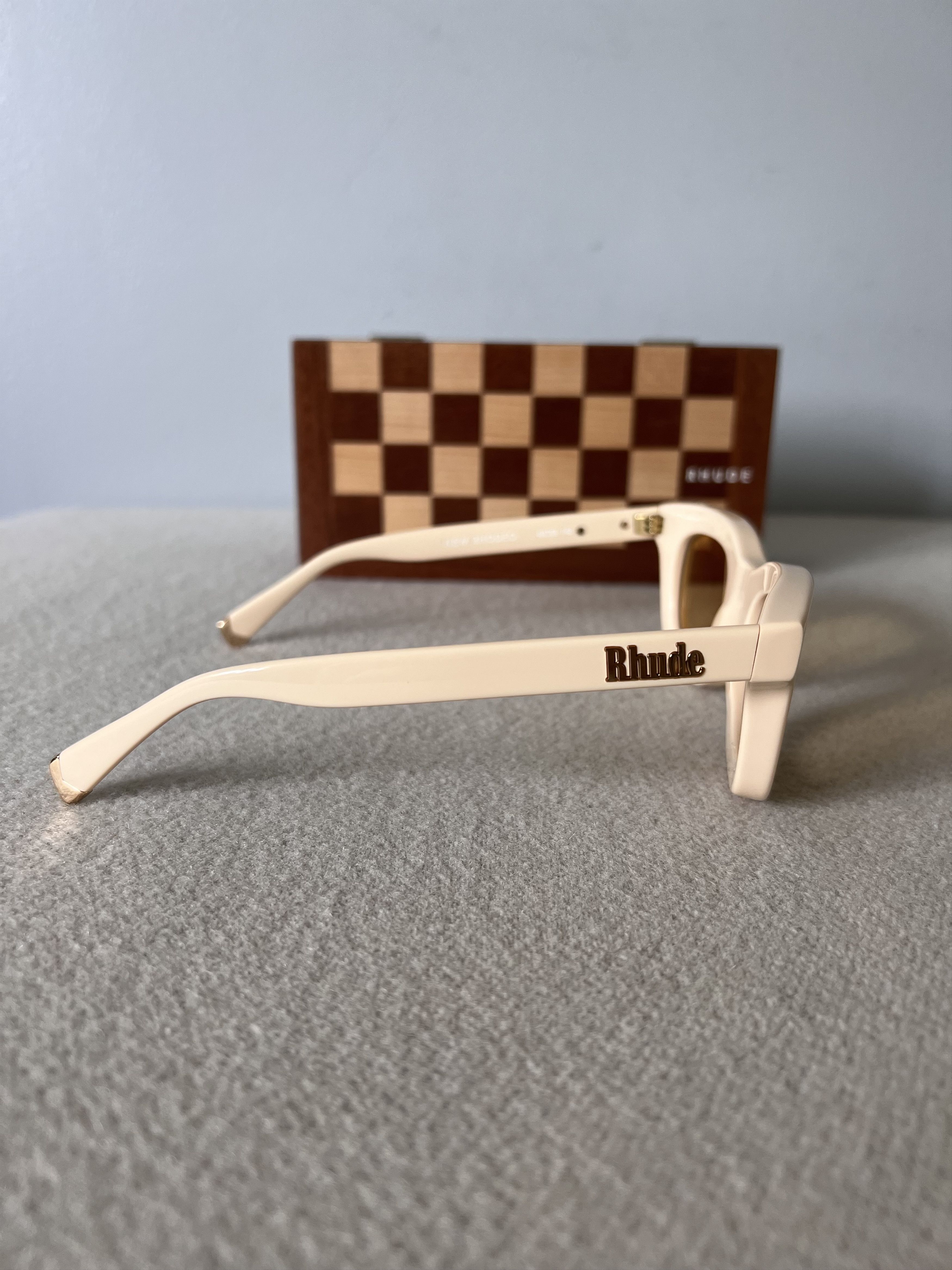 Rhude Rhude New Rhodeo Sunglasses in White with Yellow Lens Size ONE SIZE - 4 Thumbnail