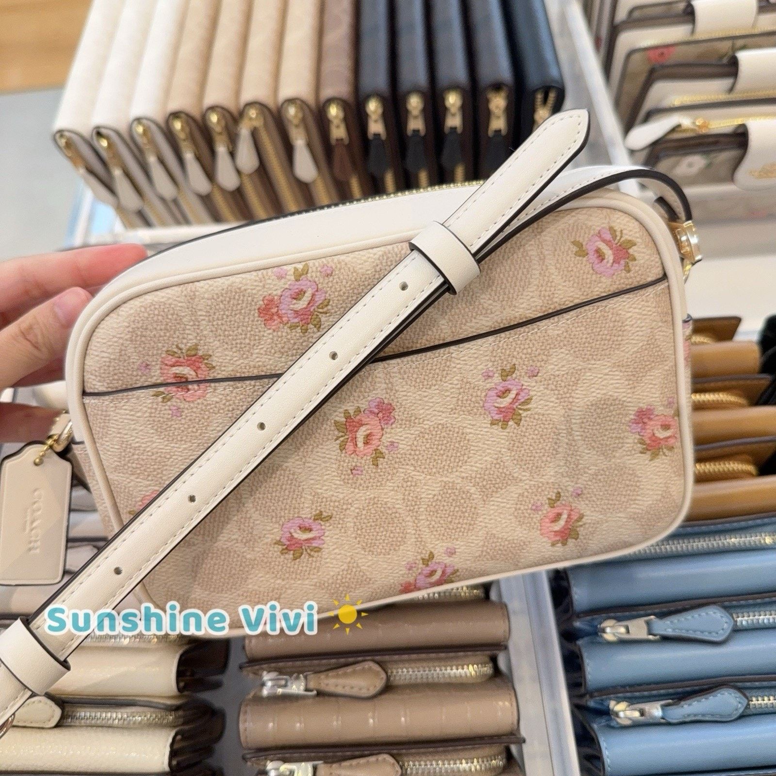 Coach NWT Coach Mini Jamie Camera Bag Signature Floral CBA86 Size ONE SIZE - 3 Thumbnail