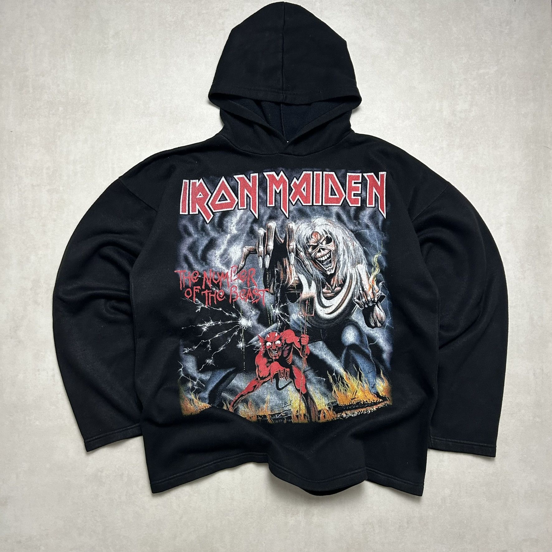 Band Tees Vintage Iron Maiden Print Hoodie 90s Boxy Fit Size US M / EU 48-50 / 2 - 1 Thumbnail