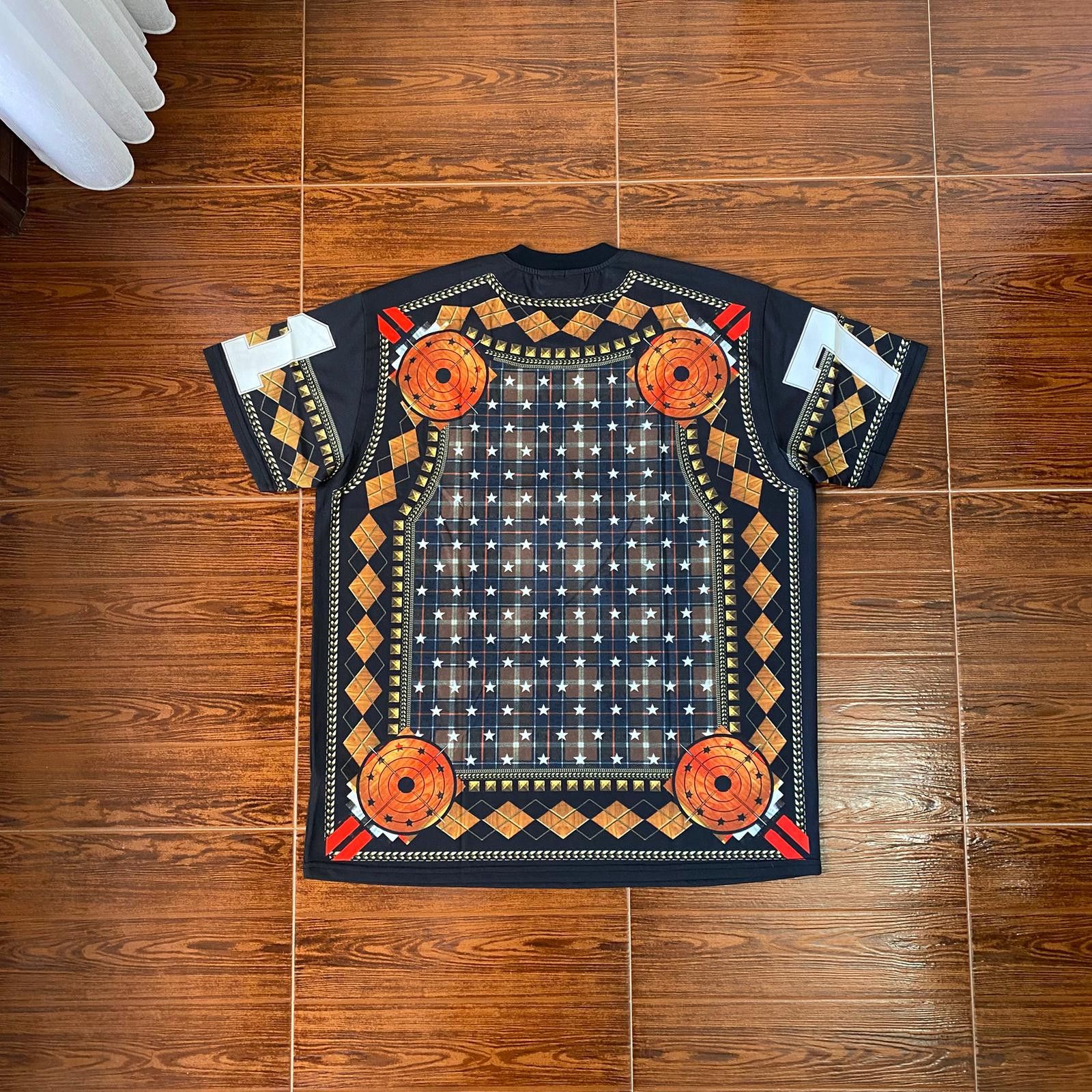 Givenchy Black Target Star Oversized T-Shirt Size US M / EU 48-50 / 2 - 8 Thumbnail