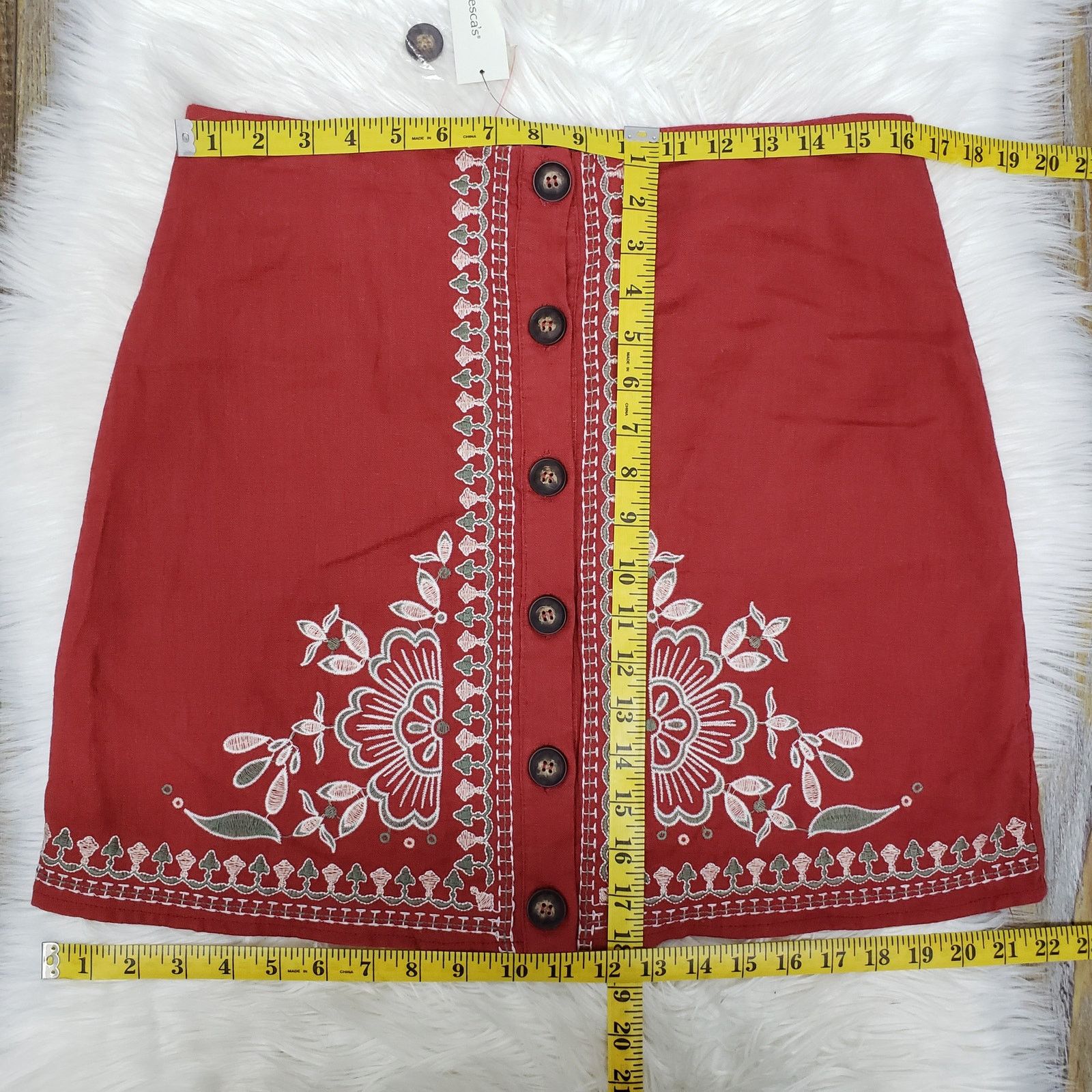 Other FRANCESCA'S Buttoned Embroidered Mini Skirt Lined L Floral Size 33" - 12 Thumbnail