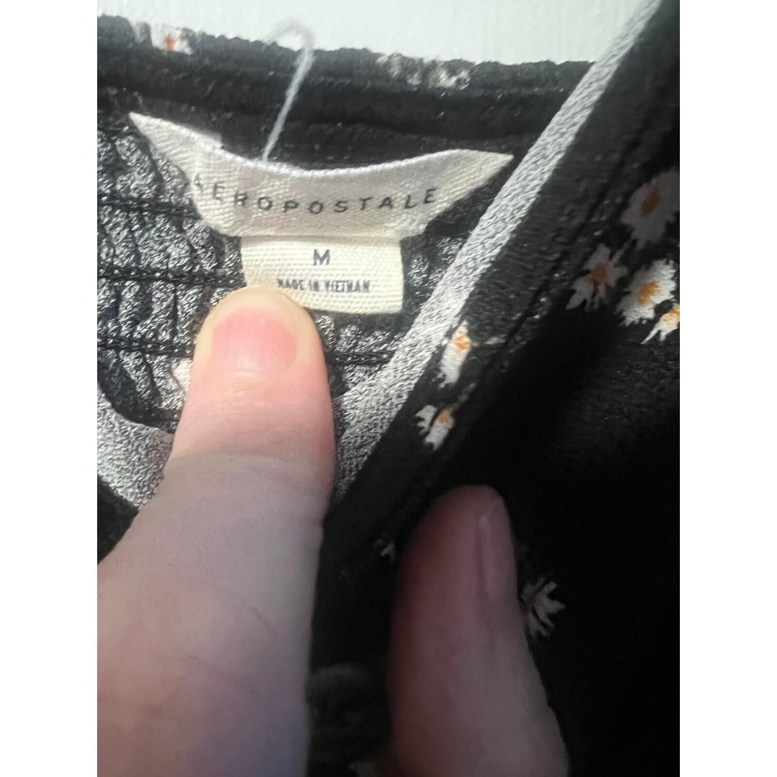 Aeropostale Aeropostale Romper Womens Medium Black Floral Daisy Boho Size 32" / US 10 / IT 46 - 2 Thumbnail