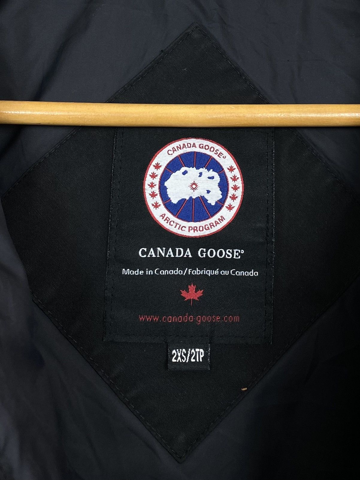 Canada Goose Canada Goose White Duck Down Long Sleeve Coat Jacket Black Size US XXS / EU 40 - 9 Thumbnail