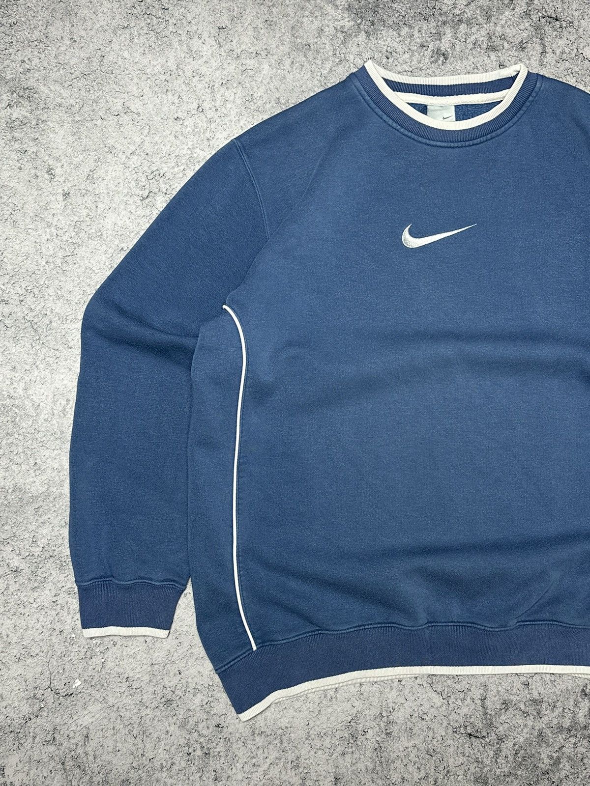 Nike Vintage Nike Center Swoosh Sweatshirt Size US L / EU 52-54 / 3 - 2 Thumbnail