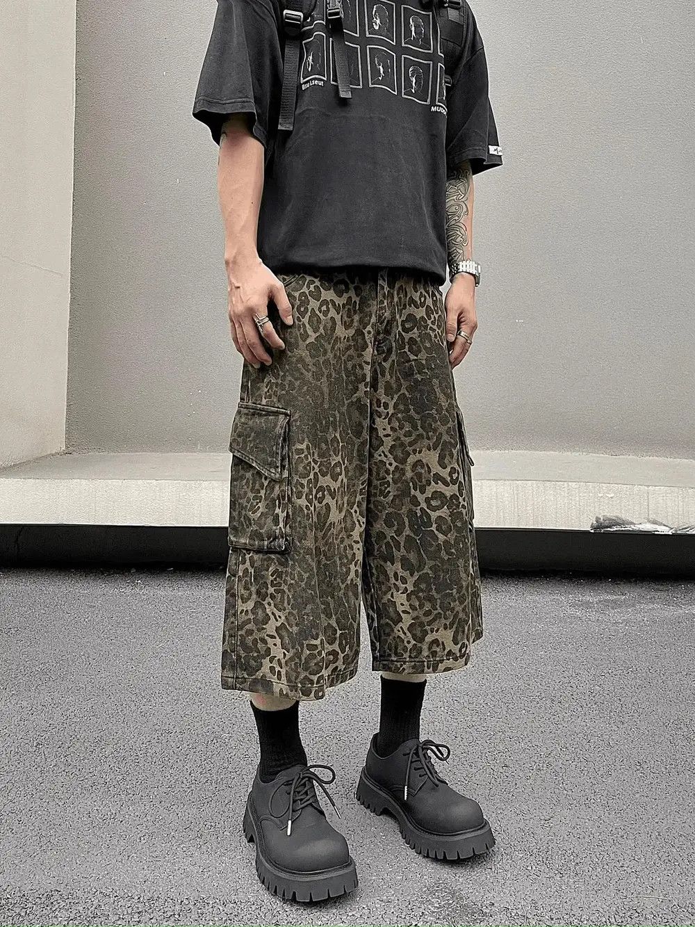 Leopard Graphic Baggy Short s