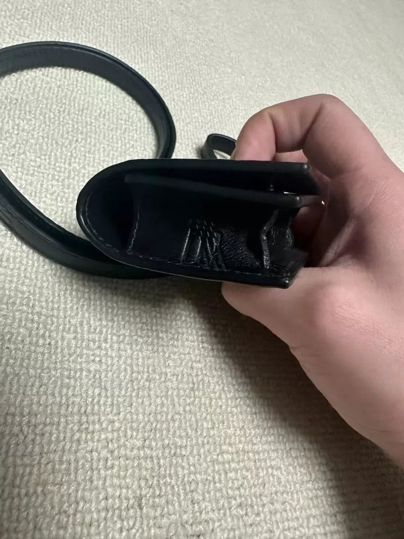 Balenciaga Balenciaga Embossed Earphone Bag 2501-Nextarrow Size ONE SIZE - 7 Thumbnail