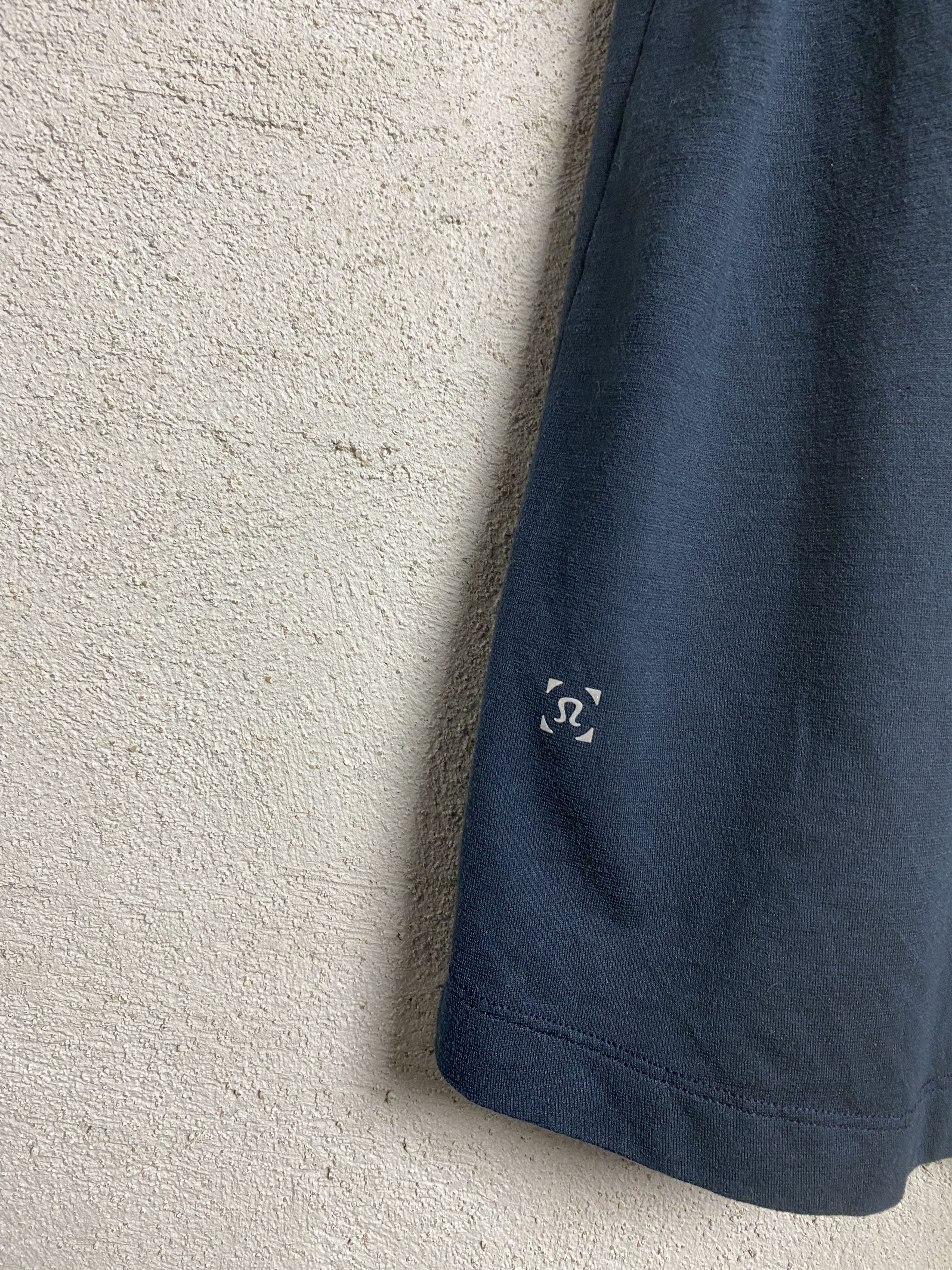 Lululemon Lululemon polo t-shirt tee sport gym yoga Size US M / EU 48-50 / 2 - 4 Thumbnail