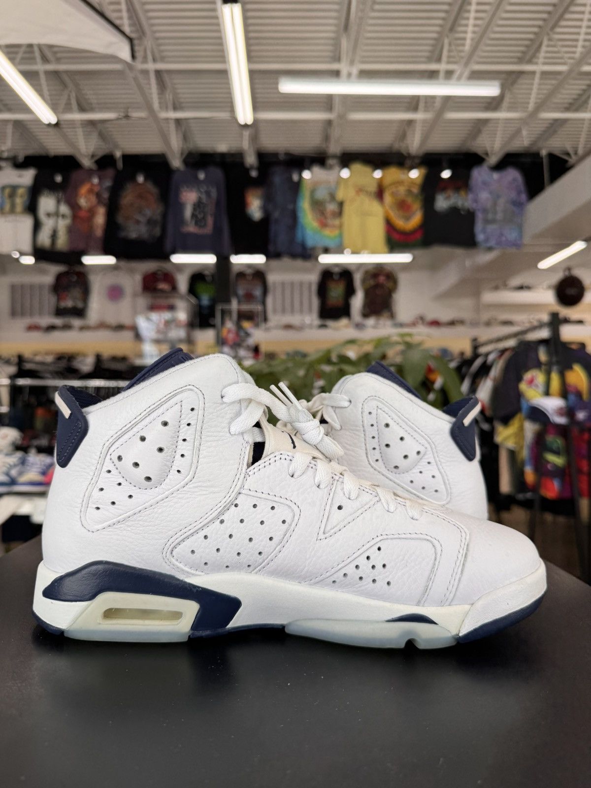 Jordan Brand Air Jordan 6 Midnight Navy Size 7Y (2022) Size US 7 / EU 40 - 3 Thumbnail