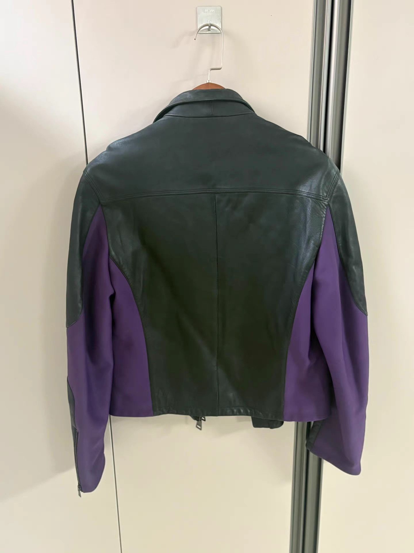 Versace Versace Men's Black Lambskin Leather Jacket K18 Size US S / EU 44-46 / 1 - 2 Thumbnail