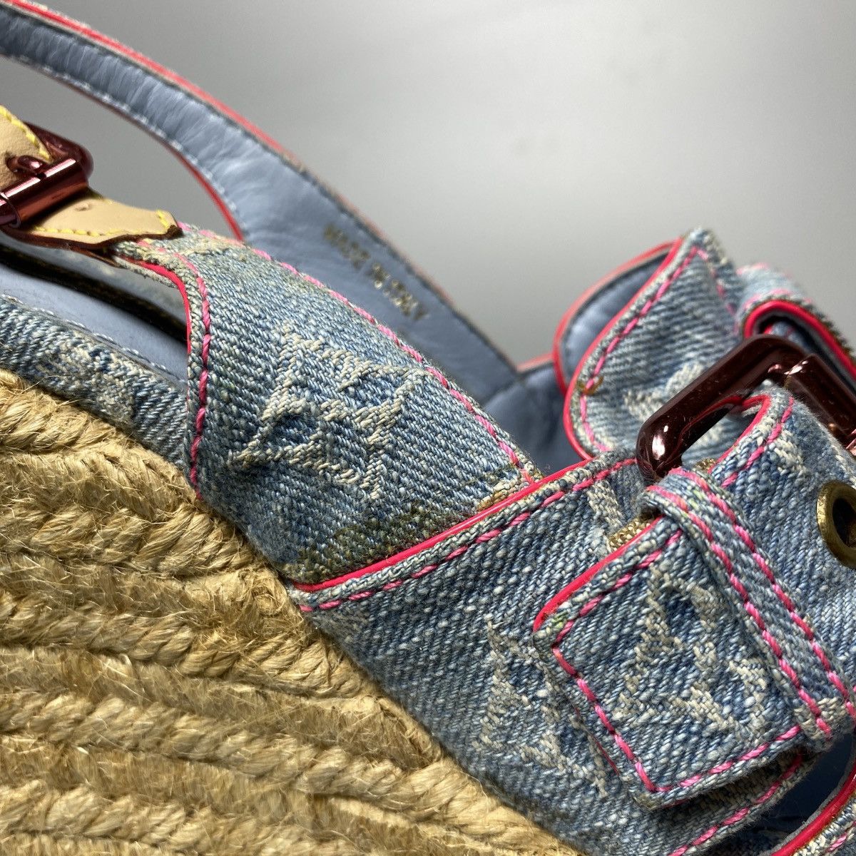 Louis Vuitton Bleached Monogram Denim Wedge Sandals Size US 7 / IT 37 - 11 Thumbnail