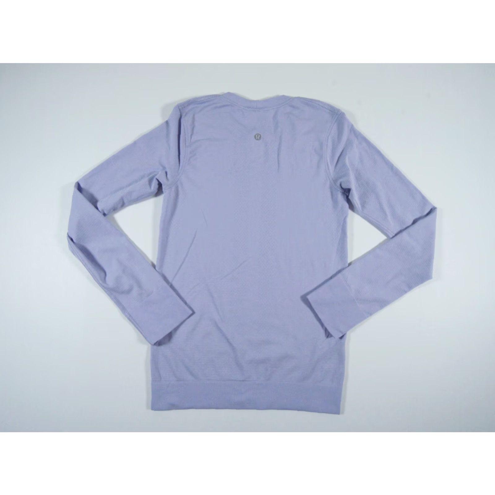 Lululemon VINTAGE Lululemon Women's Long Sleeve Activewear Shirt Size 2 Purple Crew Neck Workout Casual Ladies Size XS / US 0-2 / IT 36-38 - 5 Thumbnail