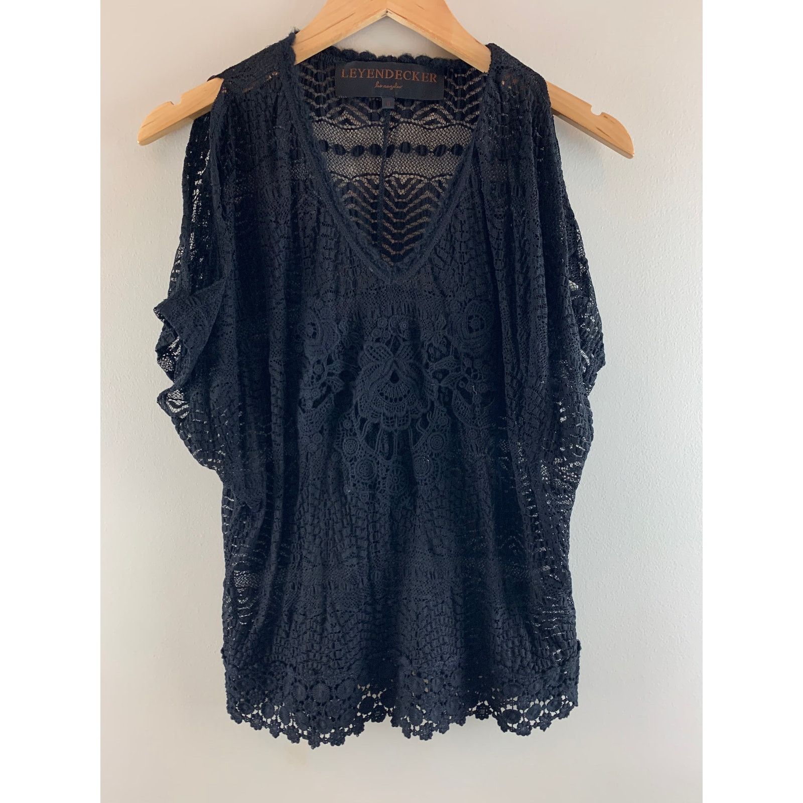 Anthropologie Leyendecker Black Lace Cold Shoulder Blouse Shirt Top 0 XS Size XS / US 0-2 / IT 36-38 - 3 Thumbnail