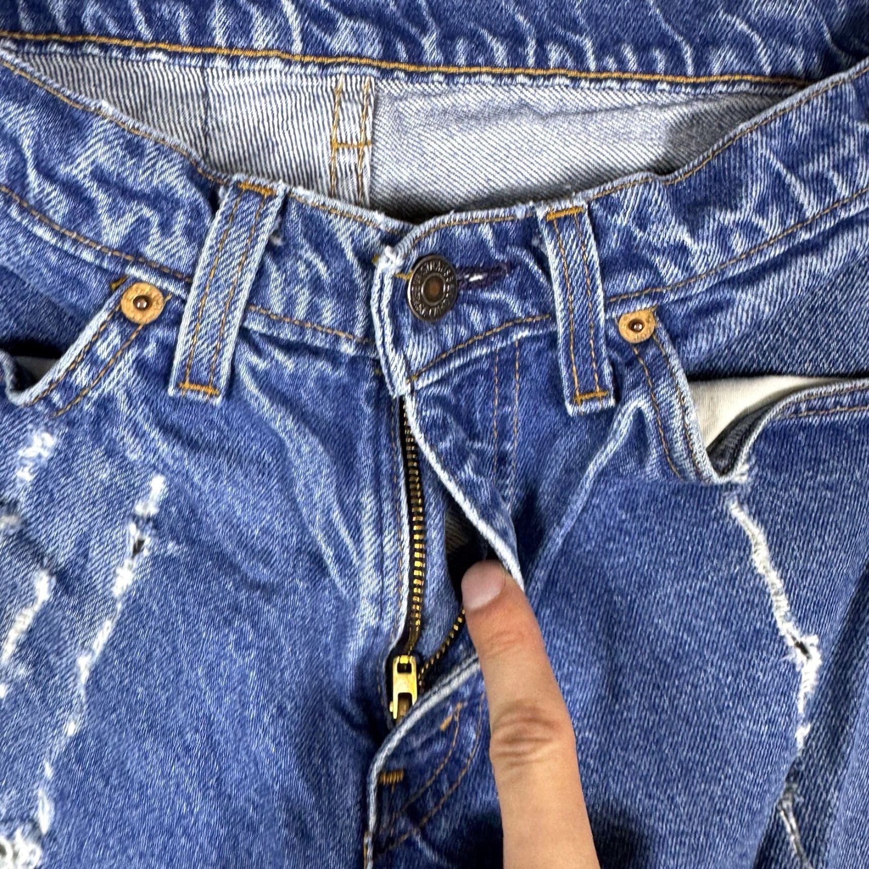 Levi's VINTAGE Levi's 506 Jeans Men 28x34 1972 USA Made Thrashed Distress 70s Denim Blue 5-Pocket Mens Regular Straight Wearable USA 90s Grunge Fashion Size US 30 / EU 46 - 5 Thumbnail
