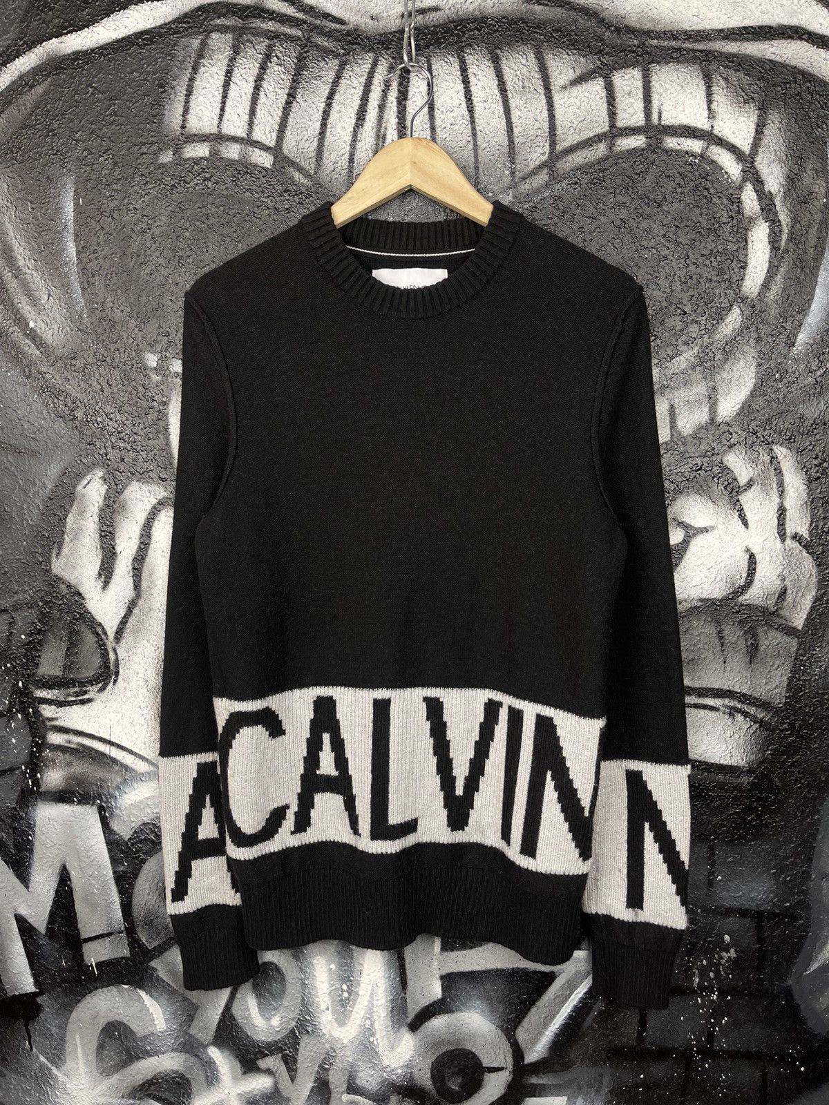 Calvin Klein Calvin Klein Jeans Regular Fit Blocking Logo Black Sweater Men’s Size Small Size US S / EU 44-46 / 1 - 3 Thumbnail