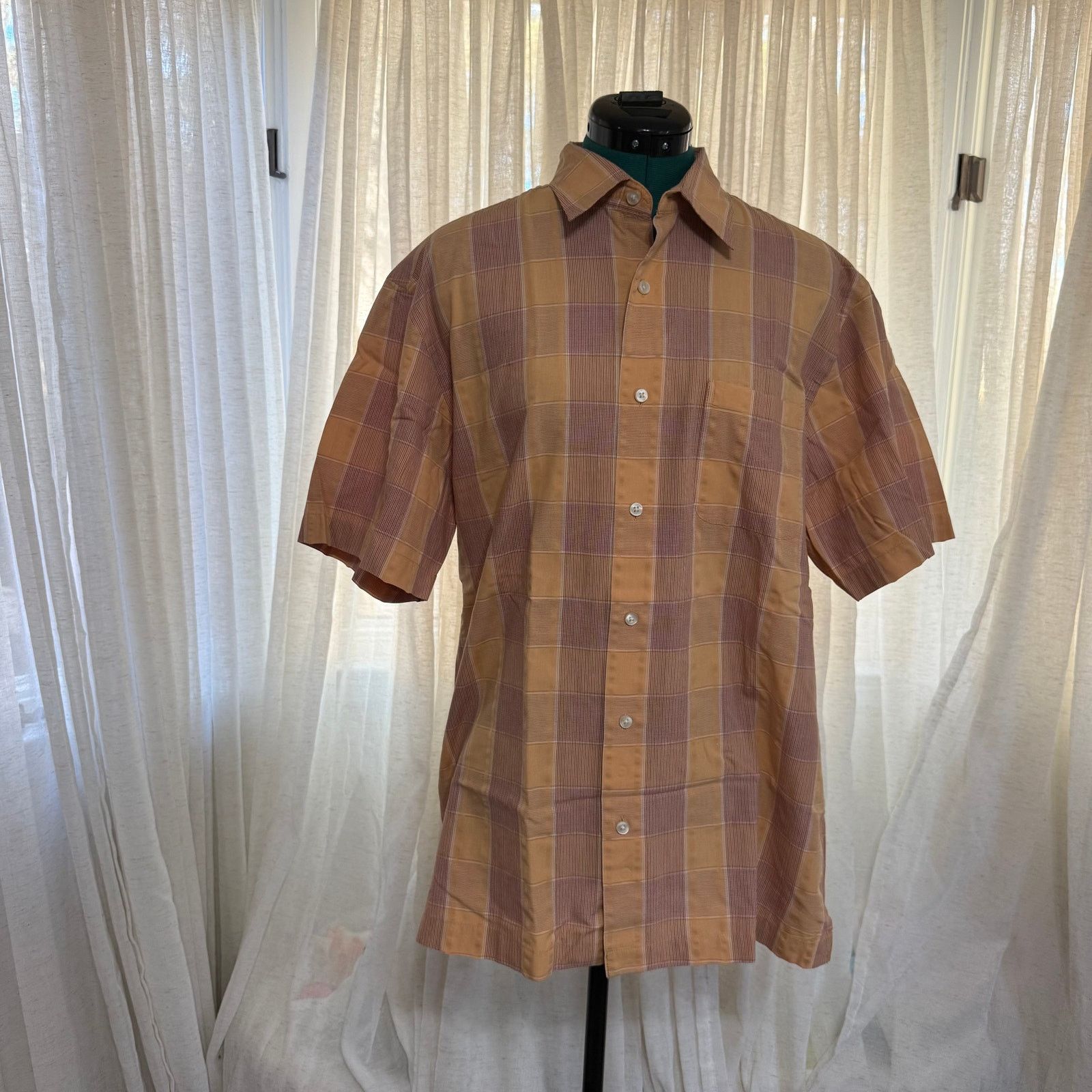Van Heusen Van Heusen Tan Plaid Button-Up Shirt | Sz M Size US M / EU 48-50 / 2 - 2 Thumbnail