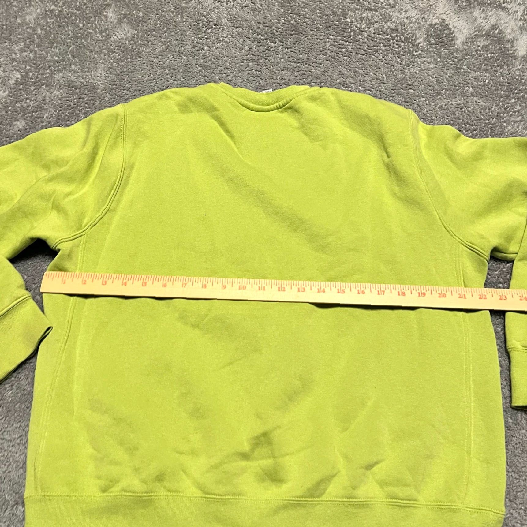 Nike Nike Sweatshirt Mens Medium Club Fleece Crewneck Lime Green BV2662 Size US M / EU 48-50 / 2 - 6 Thumbnail