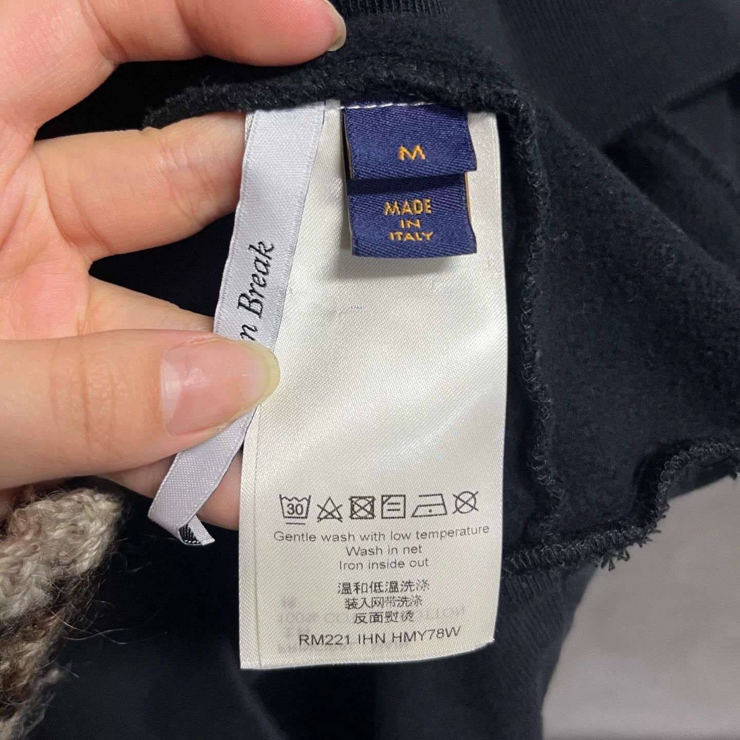 Louis Vuitton Louis Vuitton Black Logo Print Hoodie Size US M / EU 48-50 / 2 - 4 Thumbnail