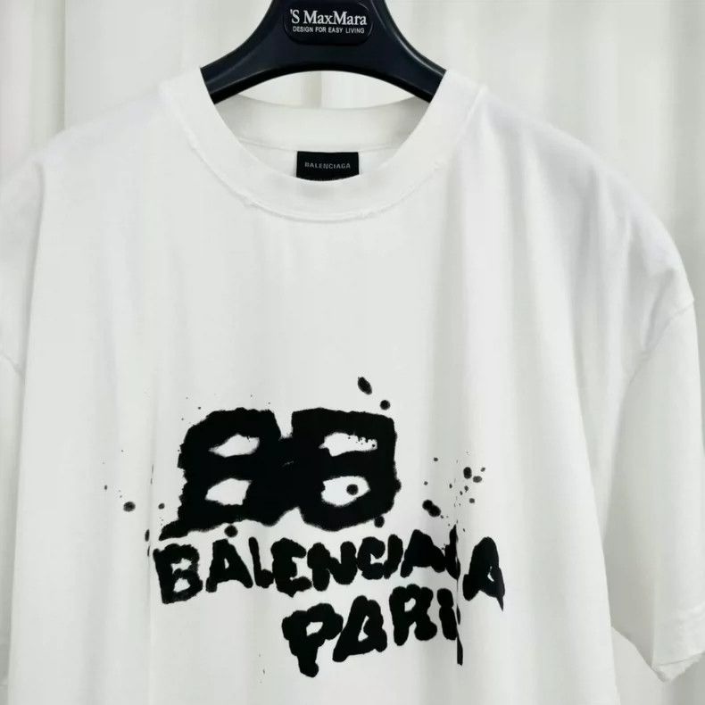 Balenciaga Balenciaga short sleeves Size US M / EU 48-50 / 2 - 3 Thumbnail