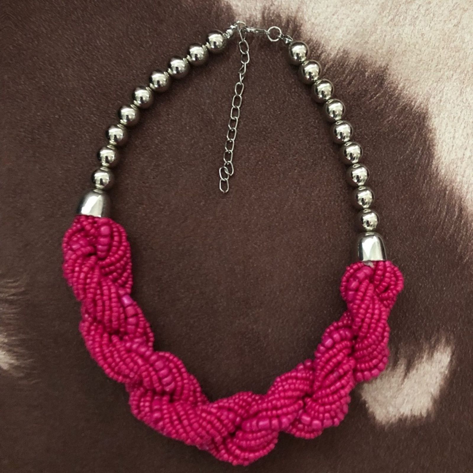 Jewelry Bold hot pink twisted seed bead chocker necklace Size ONE SIZE - 5 Thumbnail