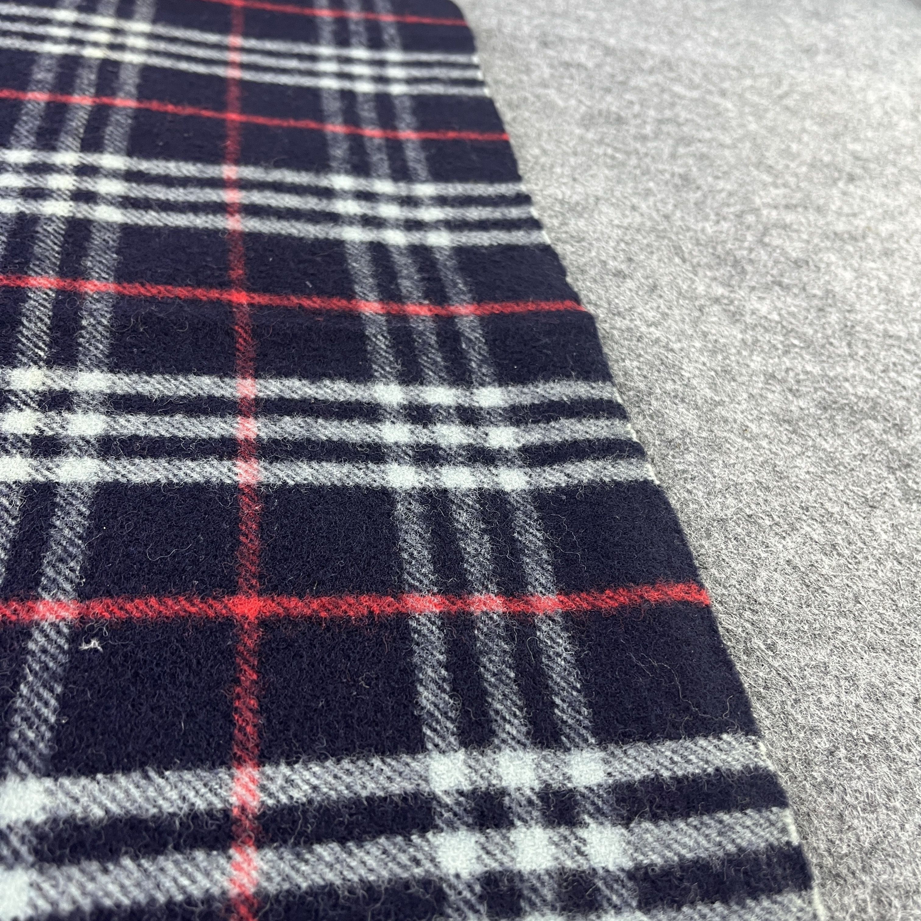 Burberry × Vintage Burberry Scarf / Muffler / Neckwear T785 Size ONE SIZE - 7 Thumbnail