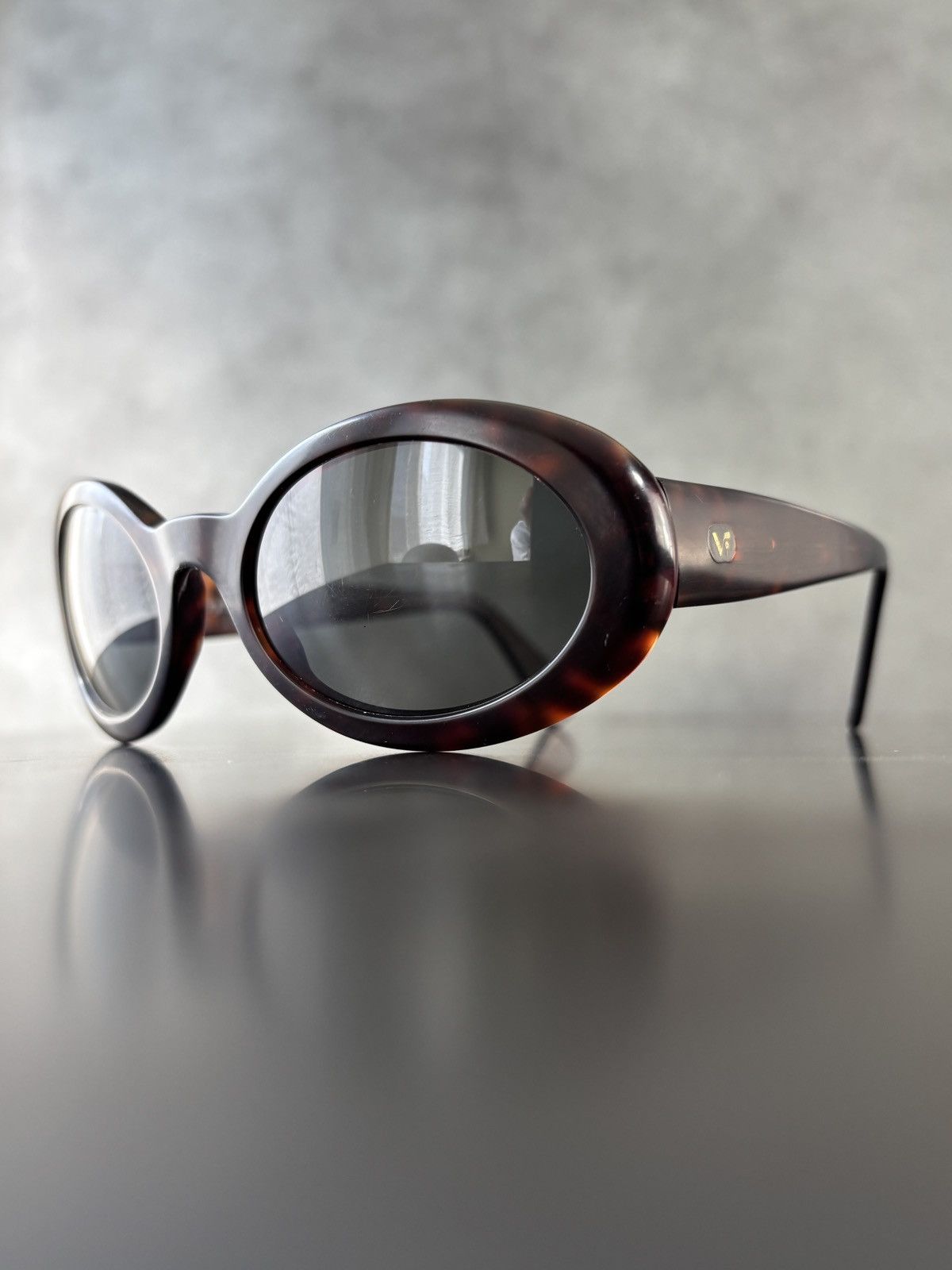Vogue Vintage Vogue Sunglasses 1990s Made in Italy Oval Y2K VO2167 Size ONE SIZE - 2 Thumbnail