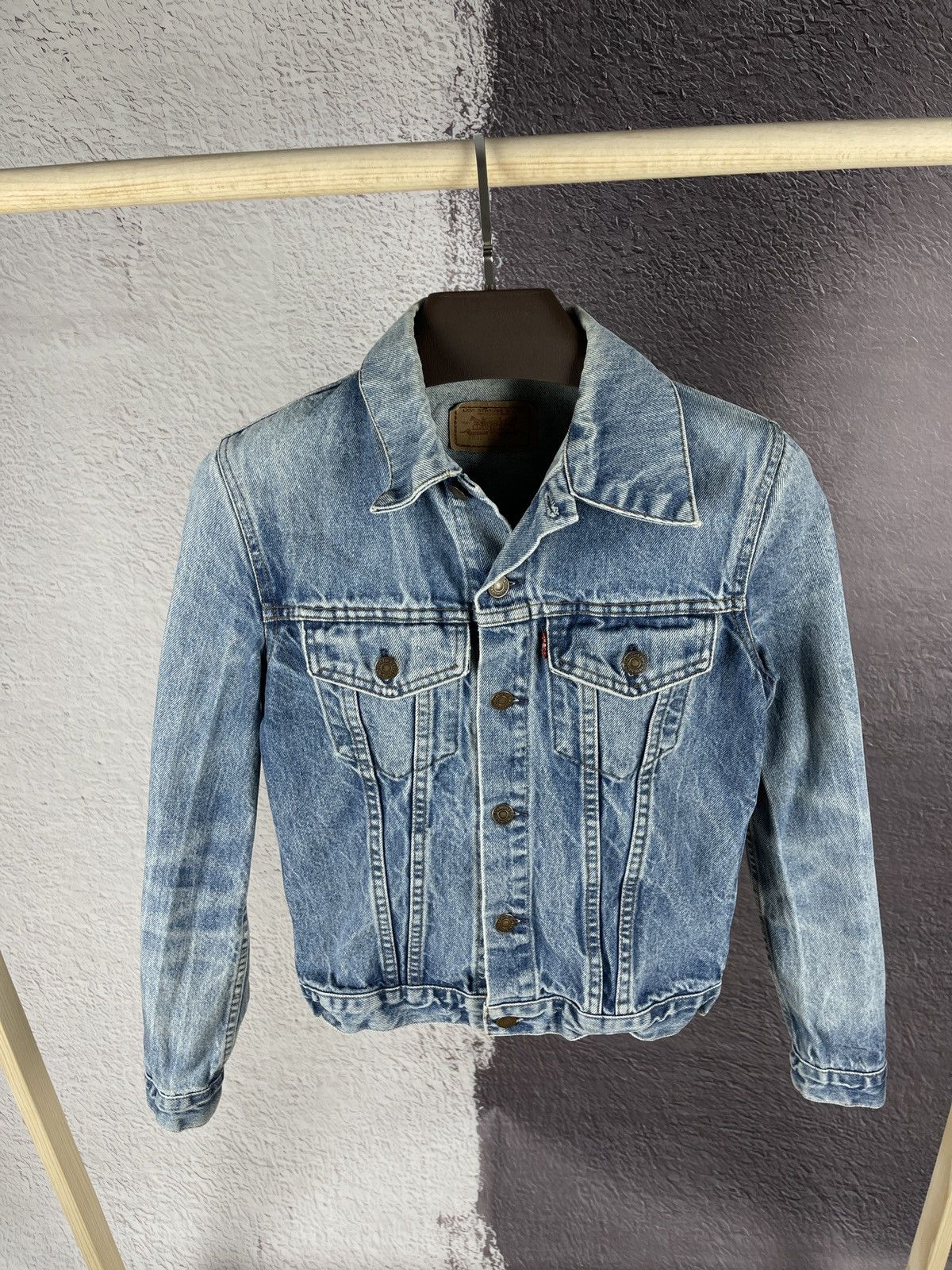 Levi's Levi’s vintage 80s blue faded made in France denim jacket Size XS / US 0-2 / IT 36-38 - 2 Thumbnail