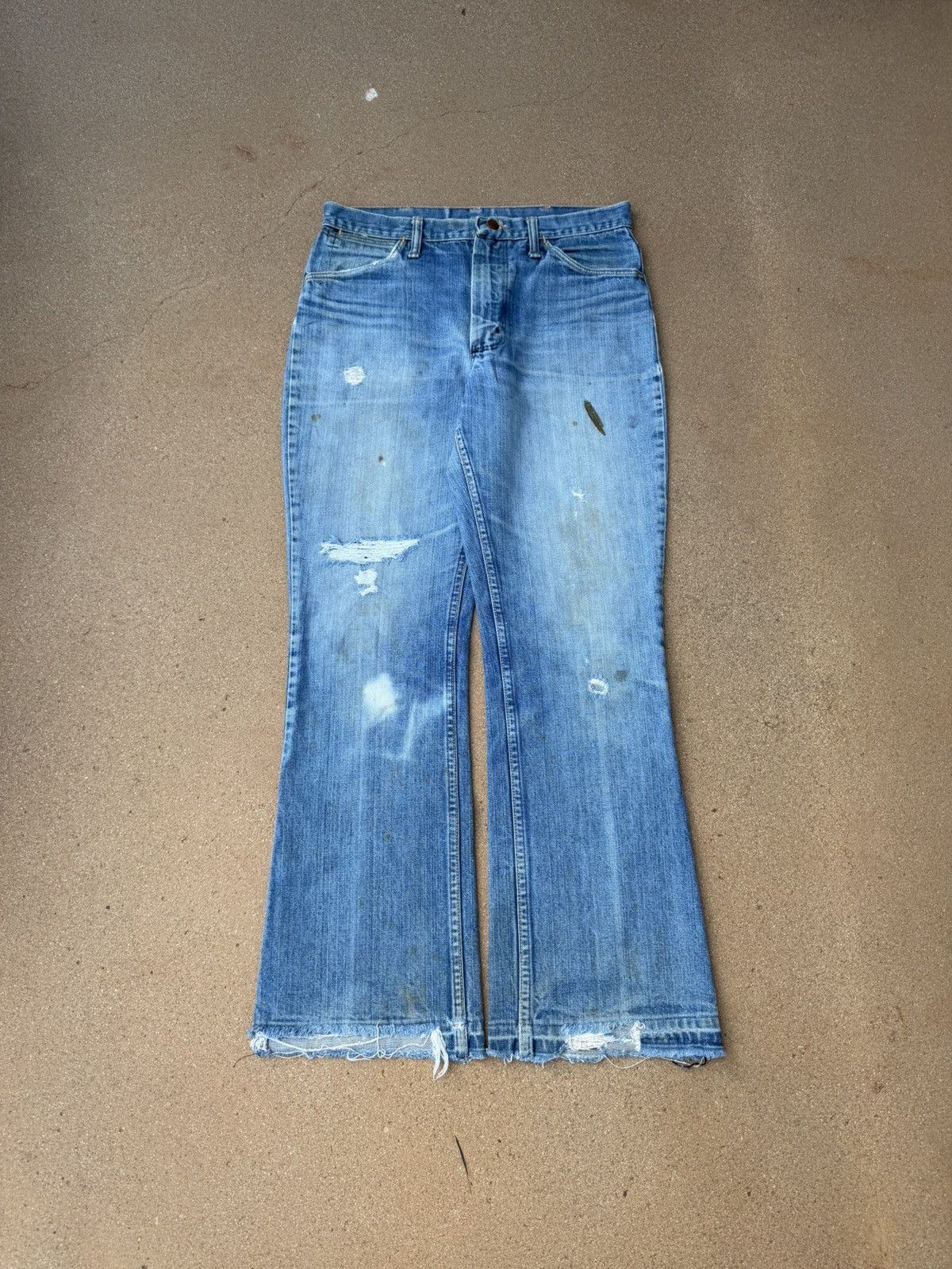 Wrangler Vintage 70’s Wrangler Flare Bootcut Distressed Jeans 32x30 Size US 32 / EU 48 - 1 Thumbnail