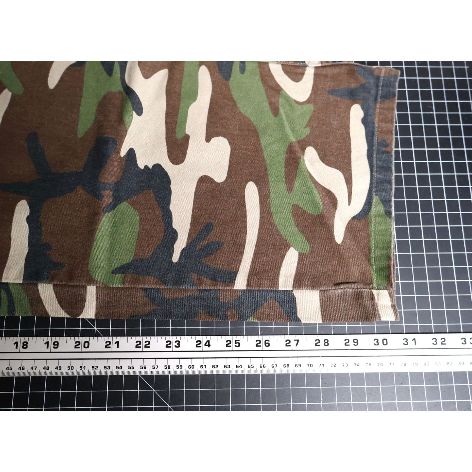 Vintage VINTAGE Nevada Cargo Pants Men 36 x 32 Camouflage Green Brown 90s Army Outdoor Workwear Pants Mens Size US 36 / EU 52 - 6 Thumbnail