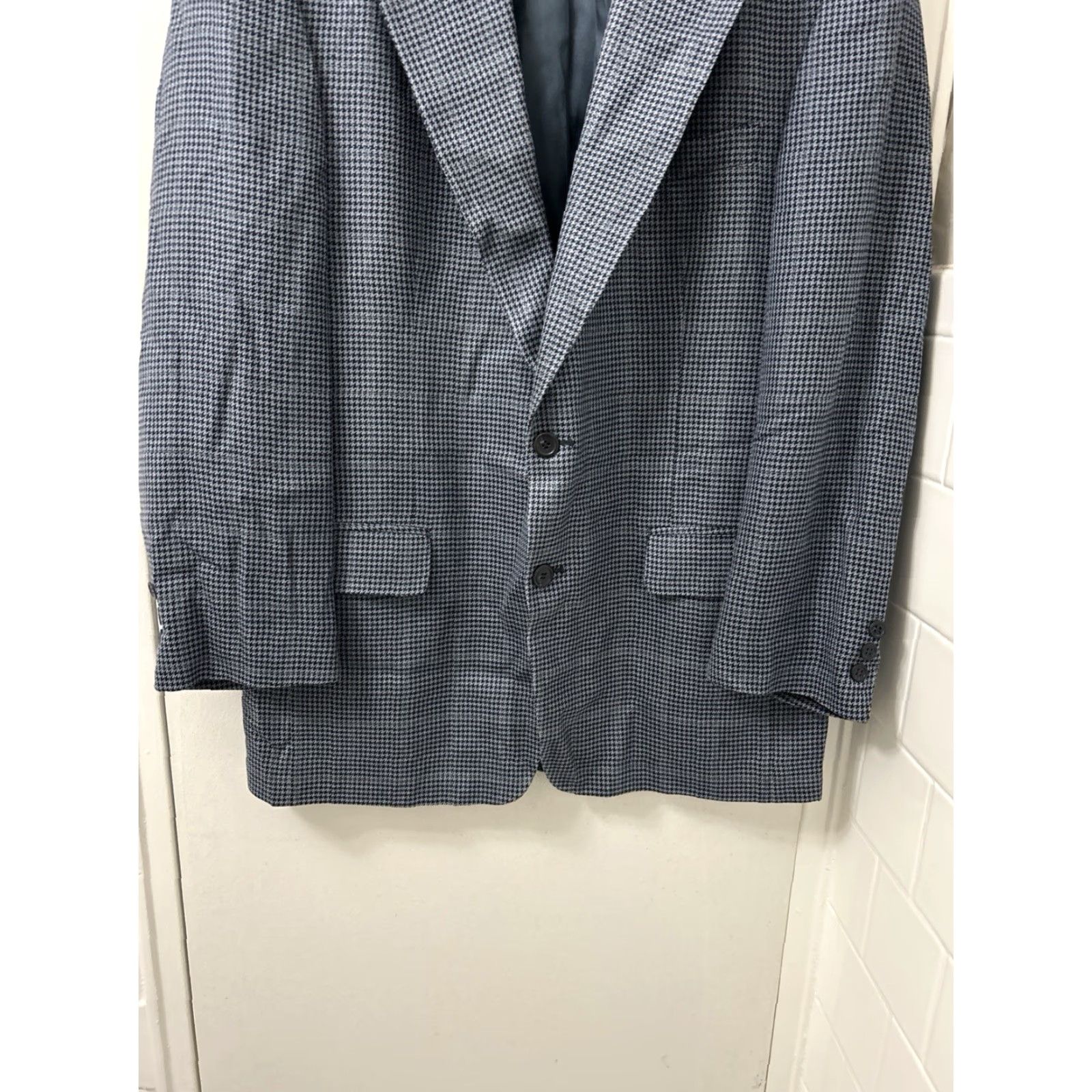 Brooks Brothers VINTAGE Brooks Brothers Blazer Mens 41 Blue Houndstooth Wool Blend Sport Jacket Button Closure US Made Winter 31” Mens Size 42R - 3 Thumbnail