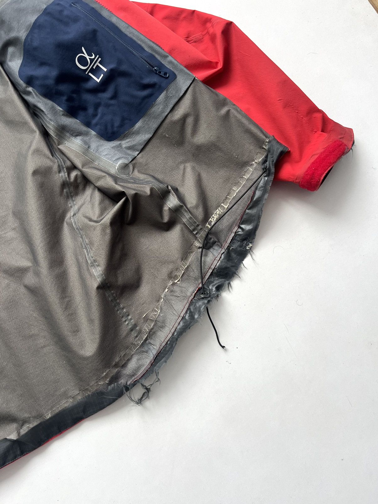 Arc'teryx Vintage Arcteryx Aplha LT Gore-Tex Pro Shell Red Jacket Size US S / EU 44-46 / 1 - 17 Thumbnail