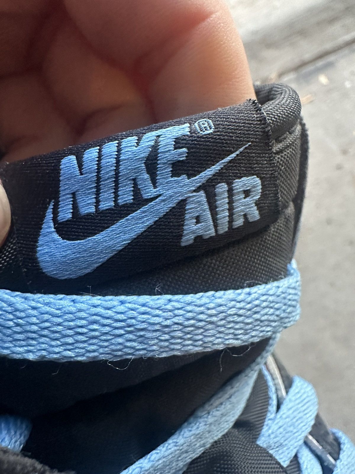 Jordan Brand Nike Air Jordan 1 Retro High OG UNC Toe size 11.5 Size US 11.5 / EU 44-45 - 7 Thumbnail