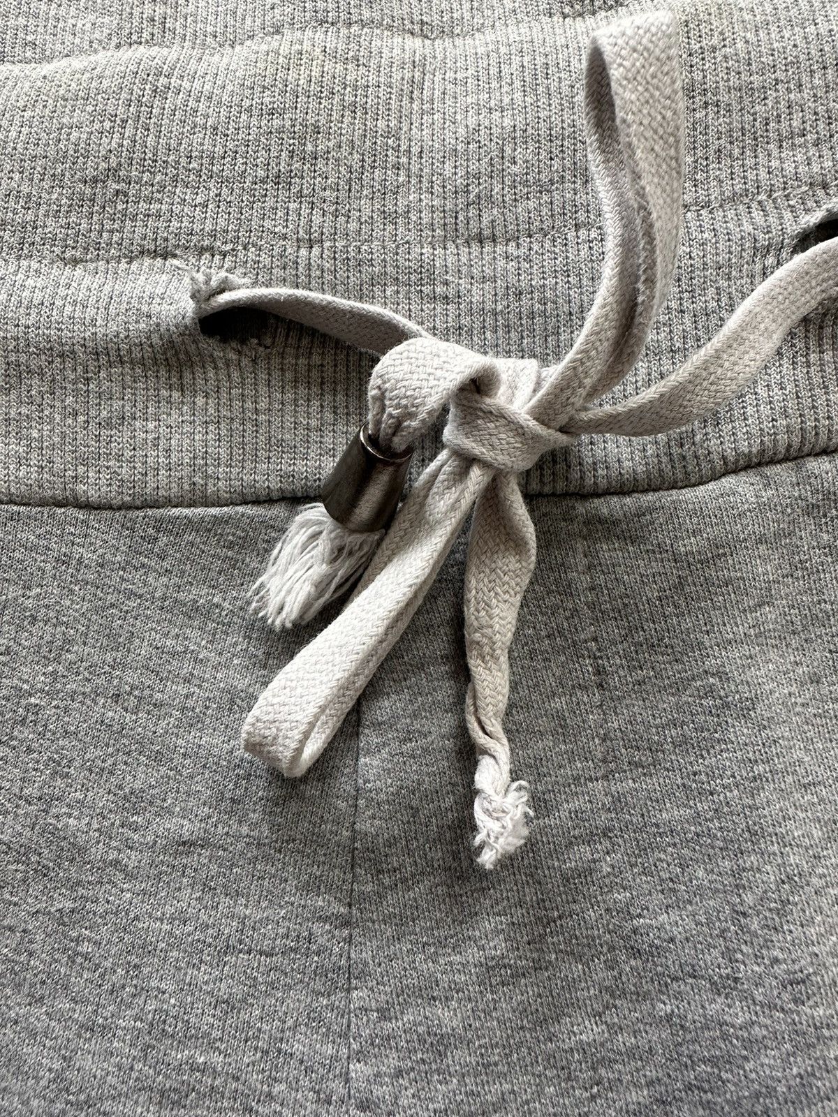 Maison Margiela 🧟‍♀️Maison Margiela🧟‍♀️ Line 10 Crop Sweatpants Size US 33 - 9 Thumbnail