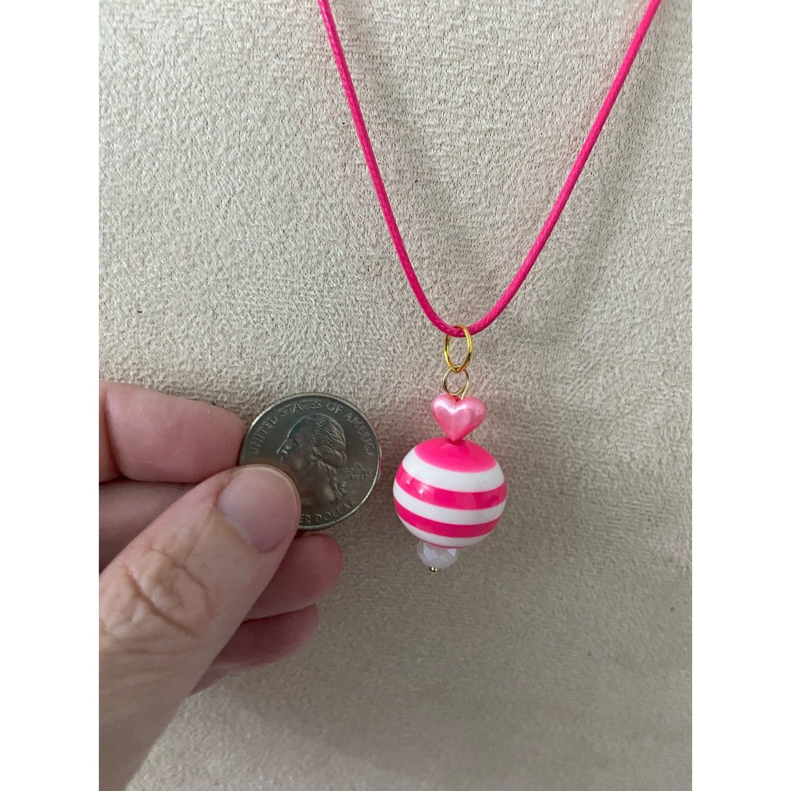 Handmade pink and white pendant necklace Size ONE SIZE - 4 Thumbnail