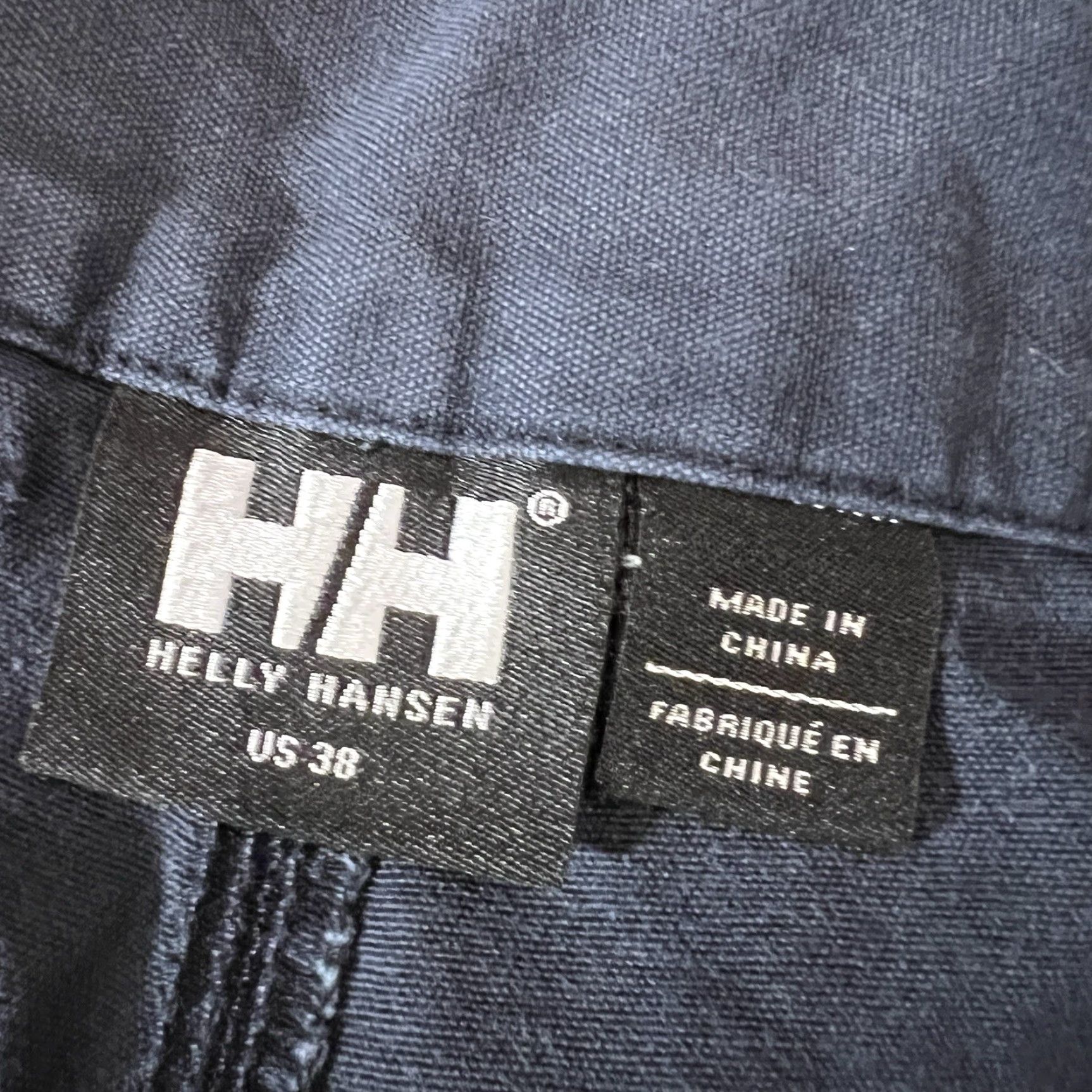 Helly Hansen VINTAGE Helly Hansen Men’s Chino Shorts 38 Navy Blue Size US 38 / EU 54 - 4 Thumbnail