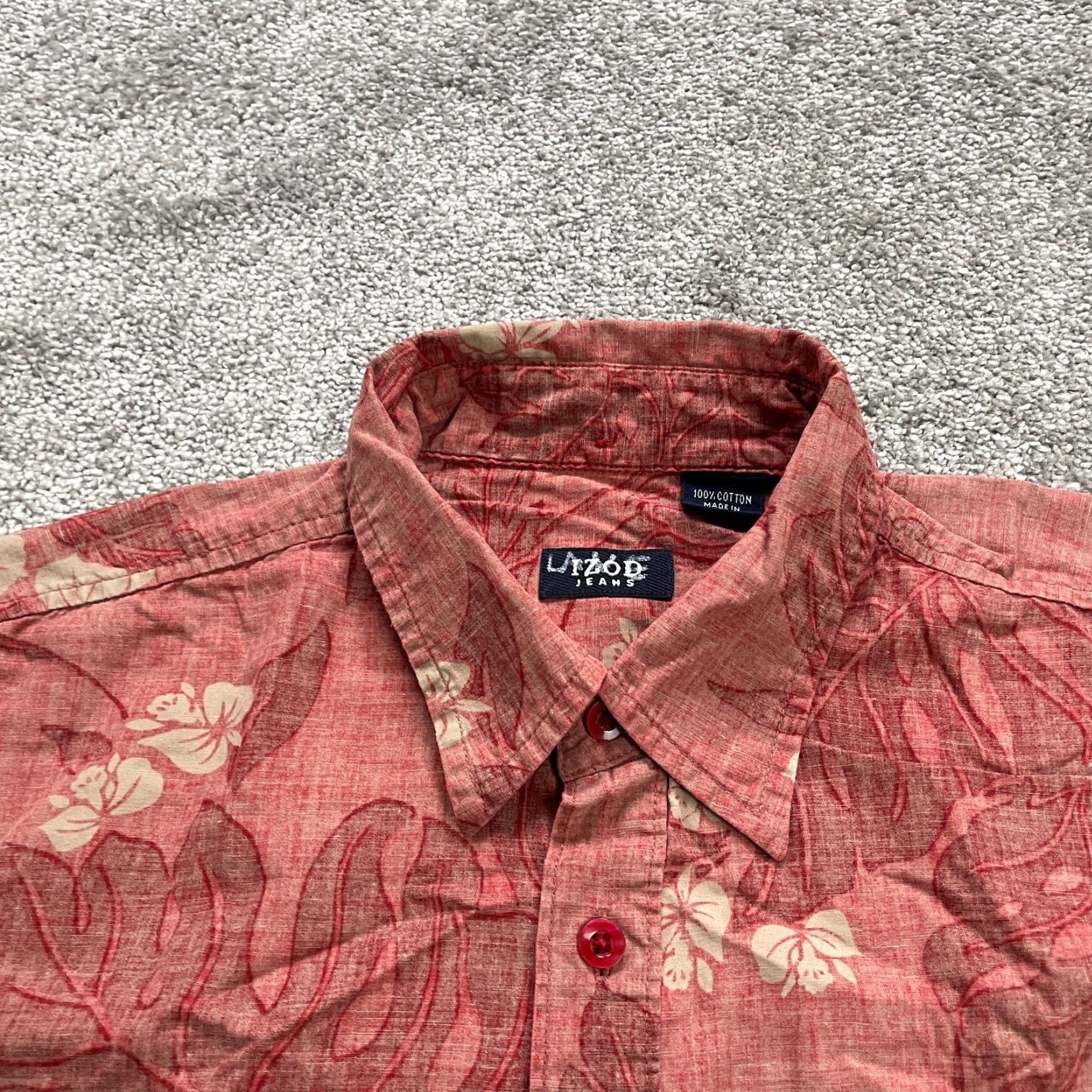 Izod VINTAGE Izod Shirt Mens Large Red Floral Short Sleeve Button-Down Cotton Hawaiian Tropical 50in Chest Mens Size US L / EU 52-54 / 3 - 4 Thumbnail
