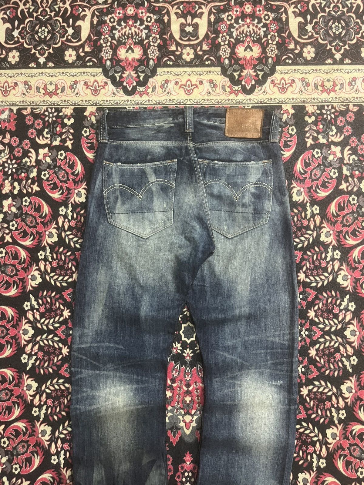 Levi's Vintage Levi’s 505 Blue Washed Distressed Slim Straight Jean Size US 30 / EU 46 - 5 Thumbnail