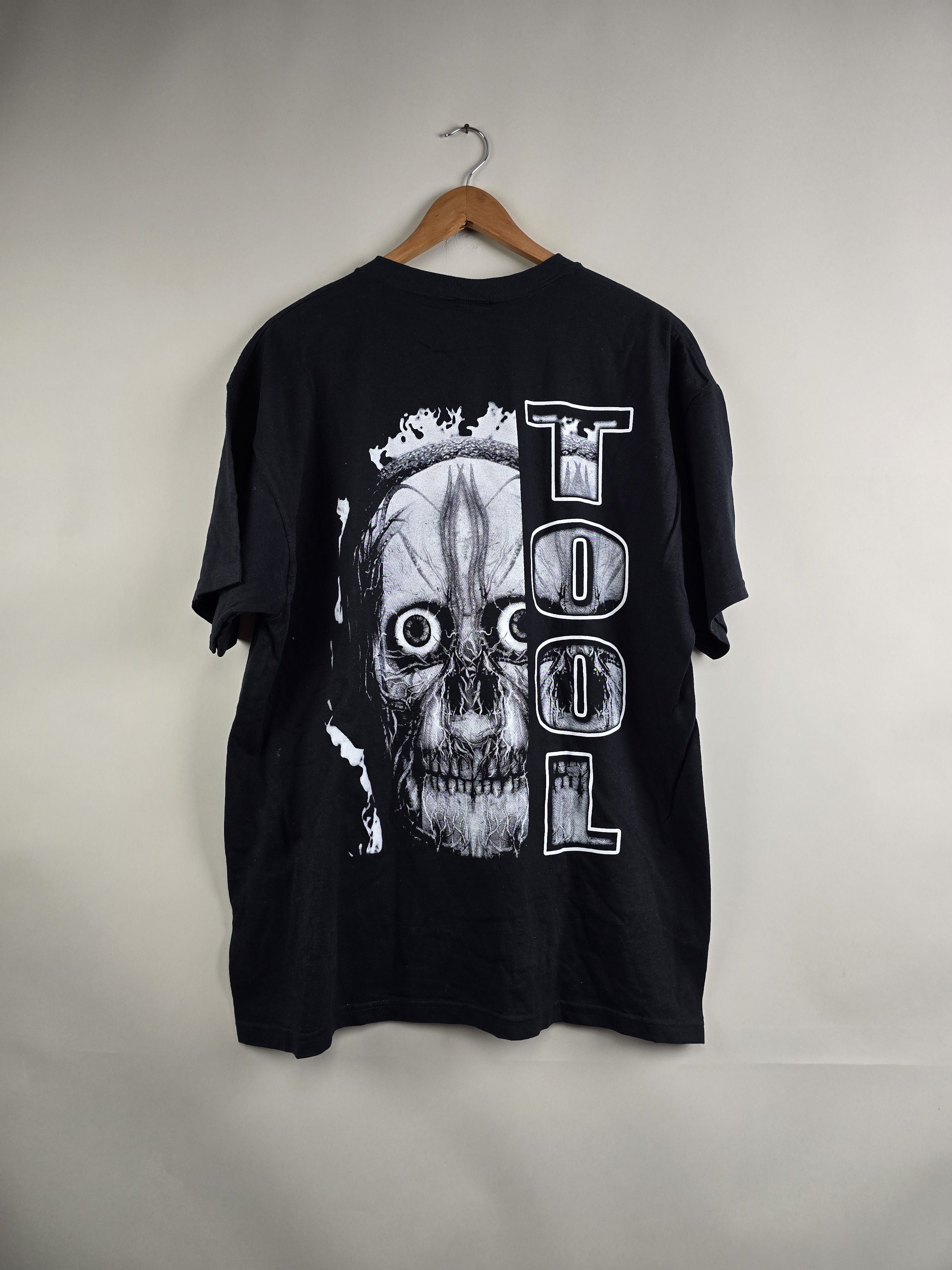 Band Tees × Vintage 2000 Tool Band Tee XL 23" 30" Size US XL / EU 56 / 4 - 4 Thumbnail